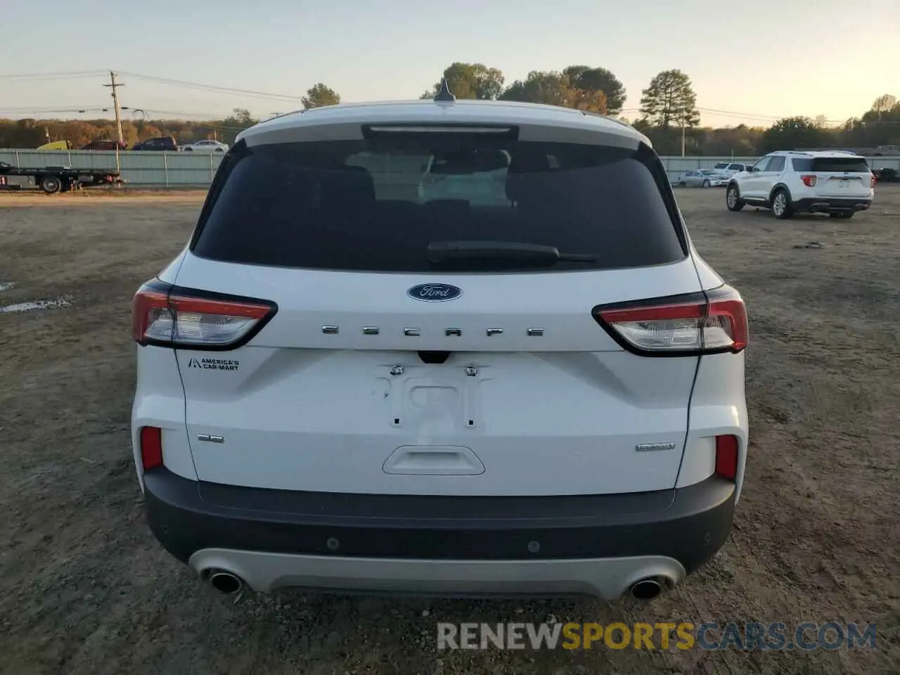 6 Photograph of a damaged car 1FMCU0G64LUB43540 FORD ESCAPE 2020