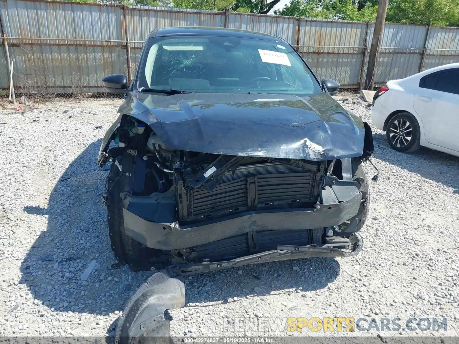 6 Photograph of a damaged car 1FMCU0G64LUB89305 FORD ESCAPE 2020