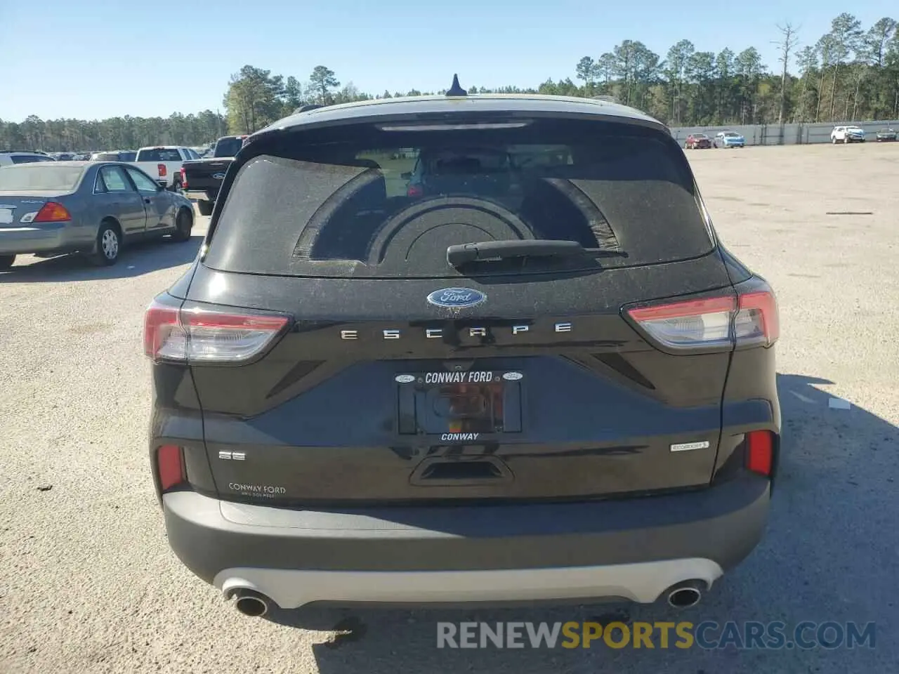 6 Photograph of a damaged car 1FMCU0G64LUB94410 FORD ESCAPE 2020