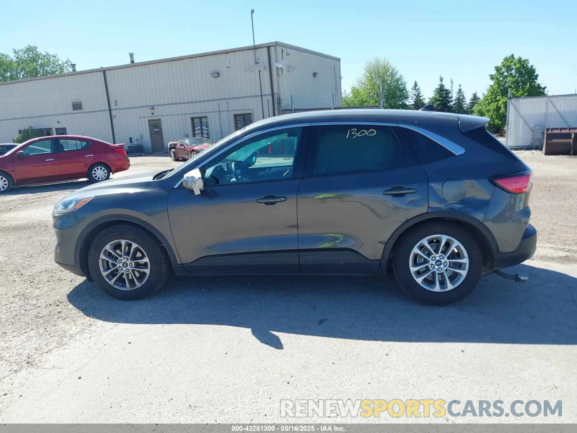 14 Photograph of a damaged car 1FMCU0G64LUB96416 FORD ESCAPE 2020