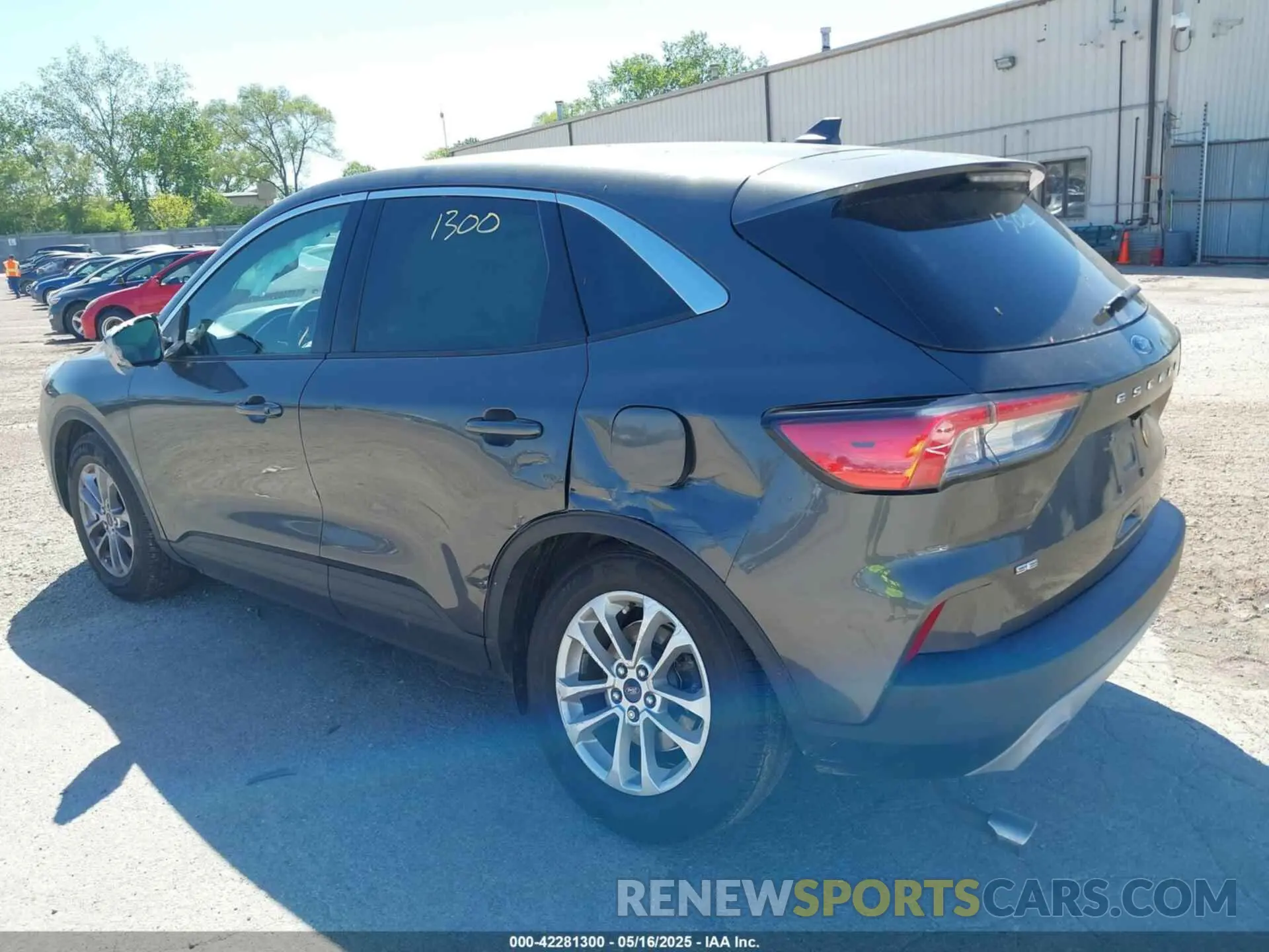 6 Photograph of a damaged car 1FMCU0G64LUB96416 FORD ESCAPE 2020