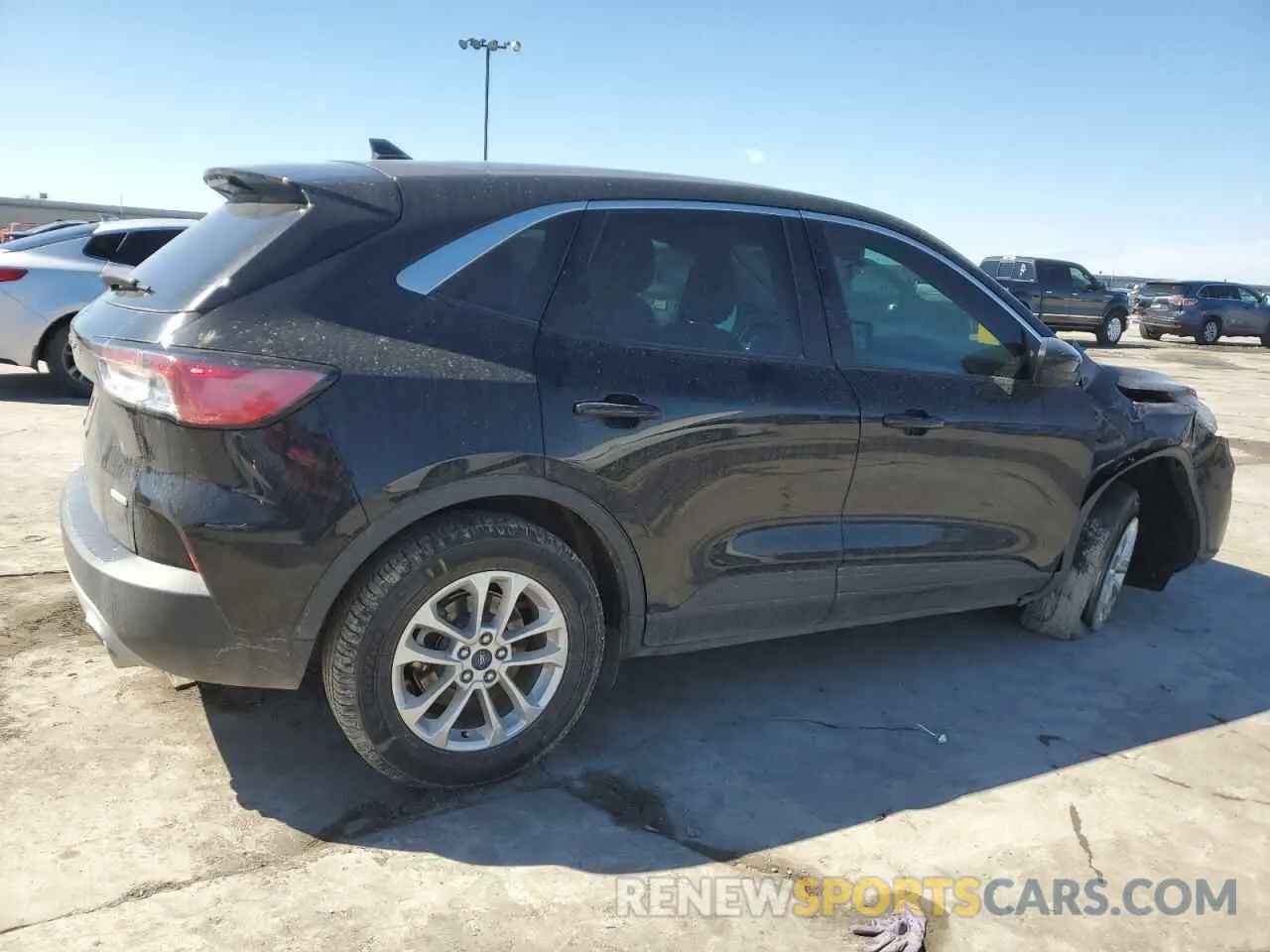 3 Photograph of a damaged car 1FMCU0G64LUC08421 FORD ESCAPE 2020