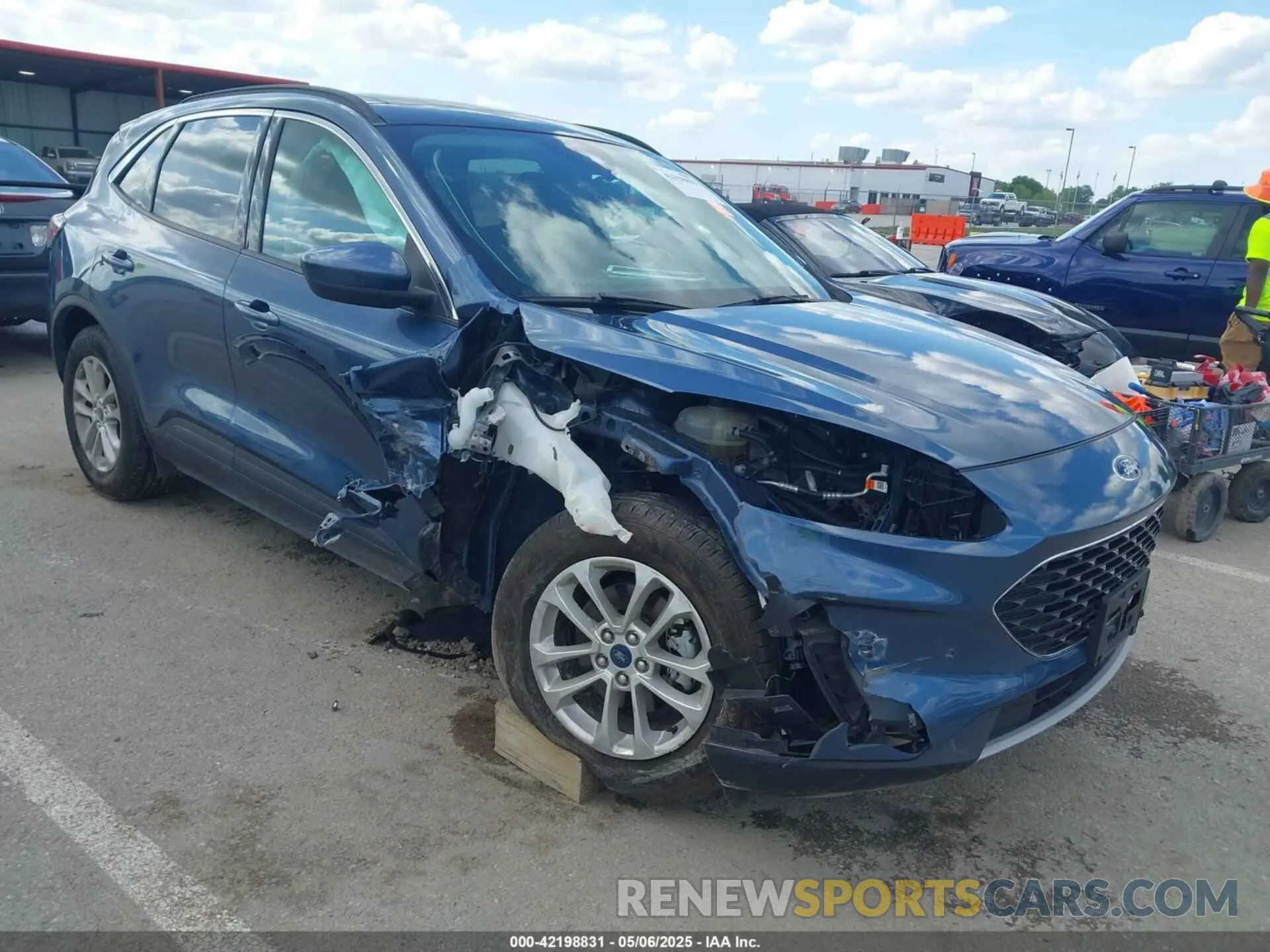 1 Photograph of a damaged car 1FMCU0G64LUC77514 FORD ESCAPE 2020