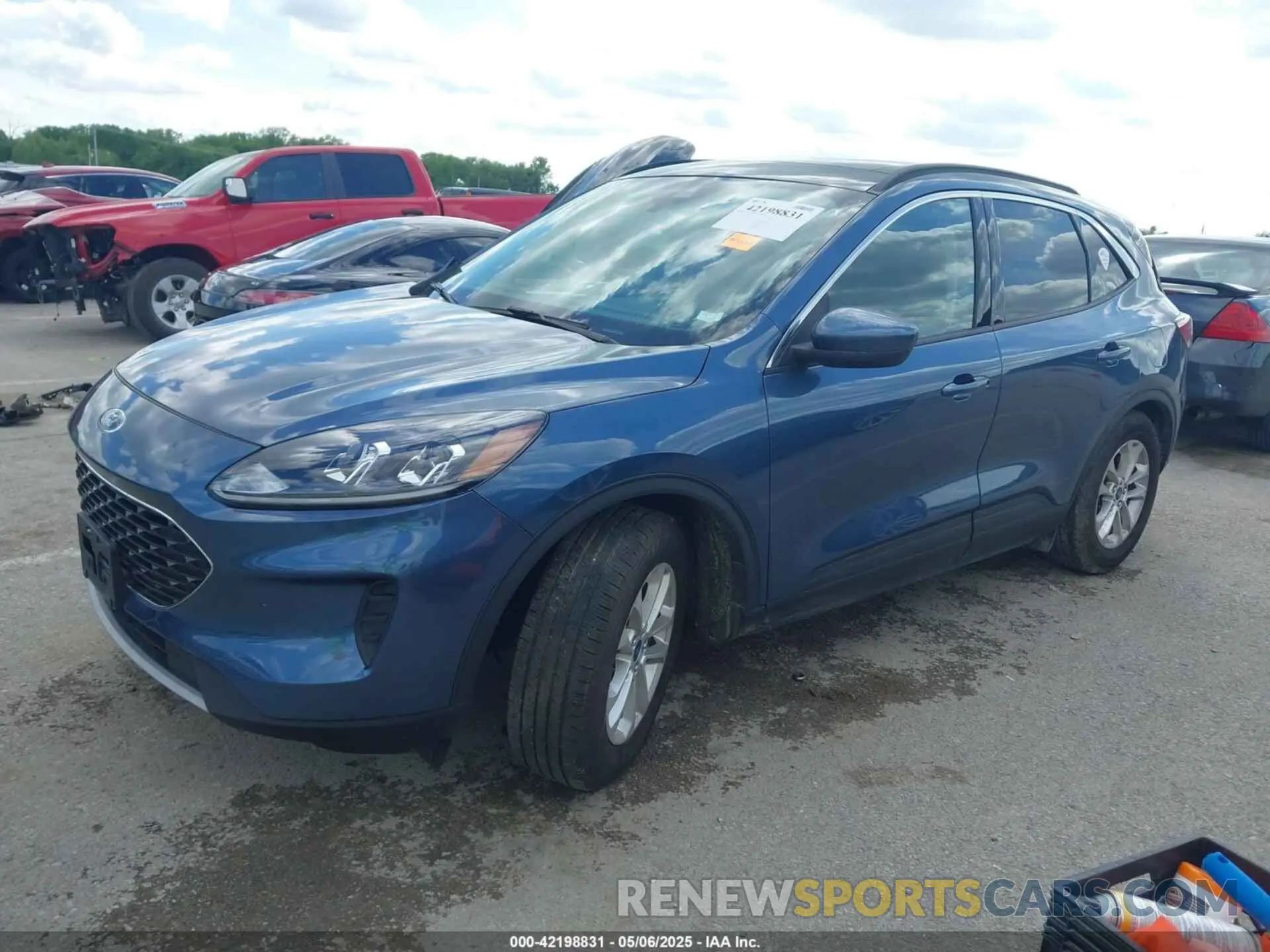 2 Photograph of a damaged car 1FMCU0G64LUC77514 FORD ESCAPE 2020