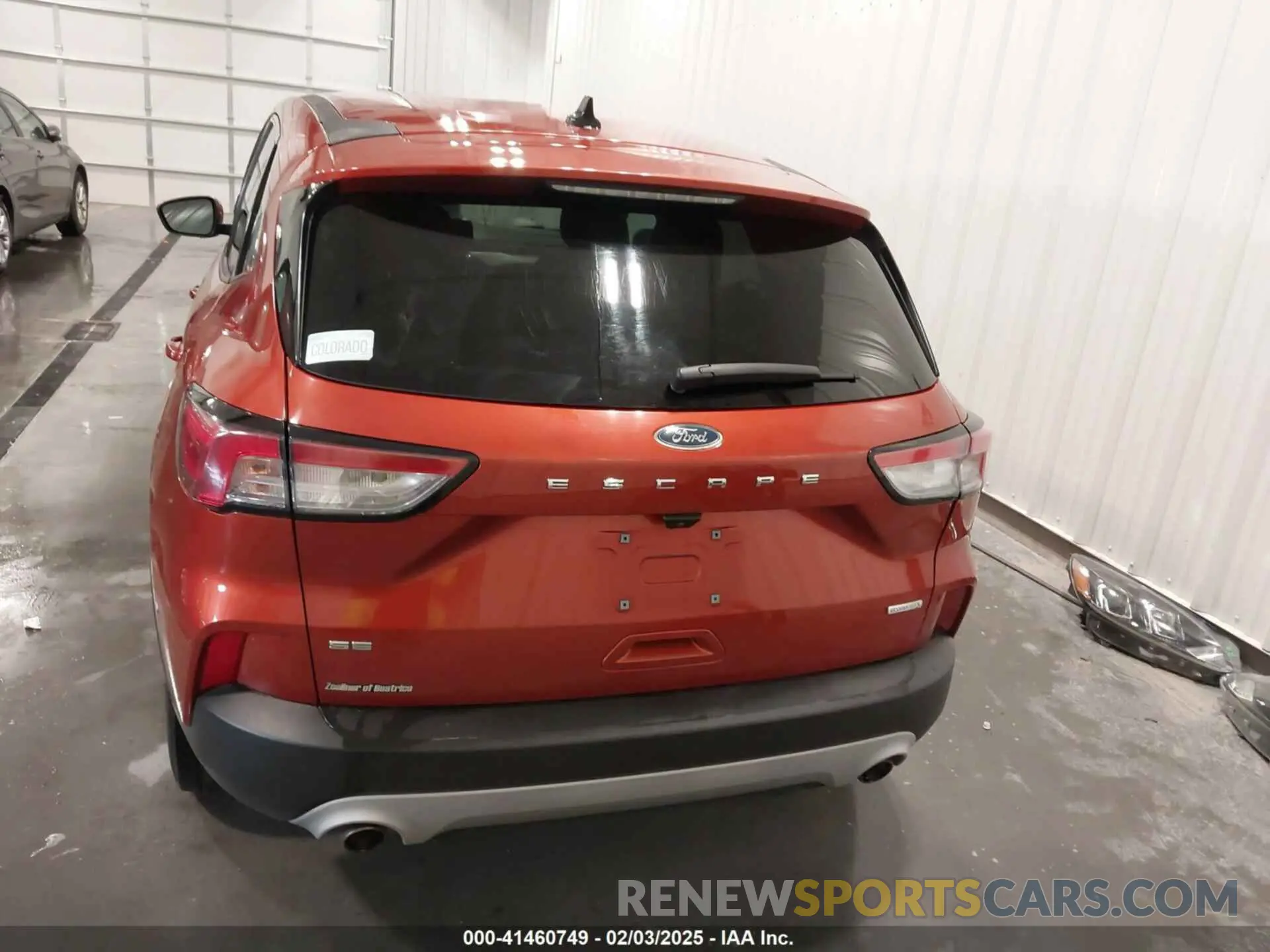 17 Photograph of a damaged car 1FMCU0G65LUA76737 FORD ESCAPE 2020