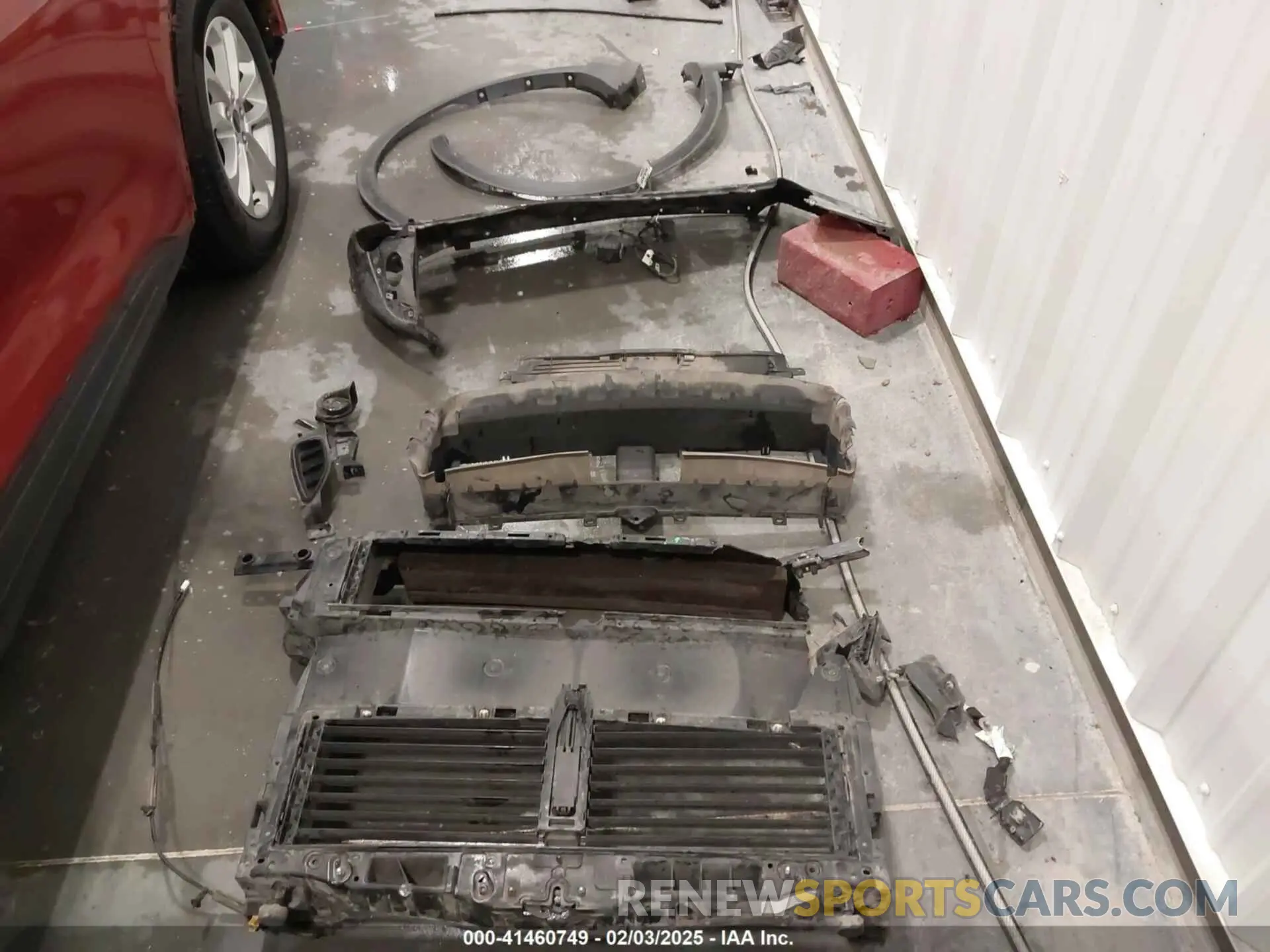 18 Photograph of a damaged car 1FMCU0G65LUA76737 FORD ESCAPE 2020