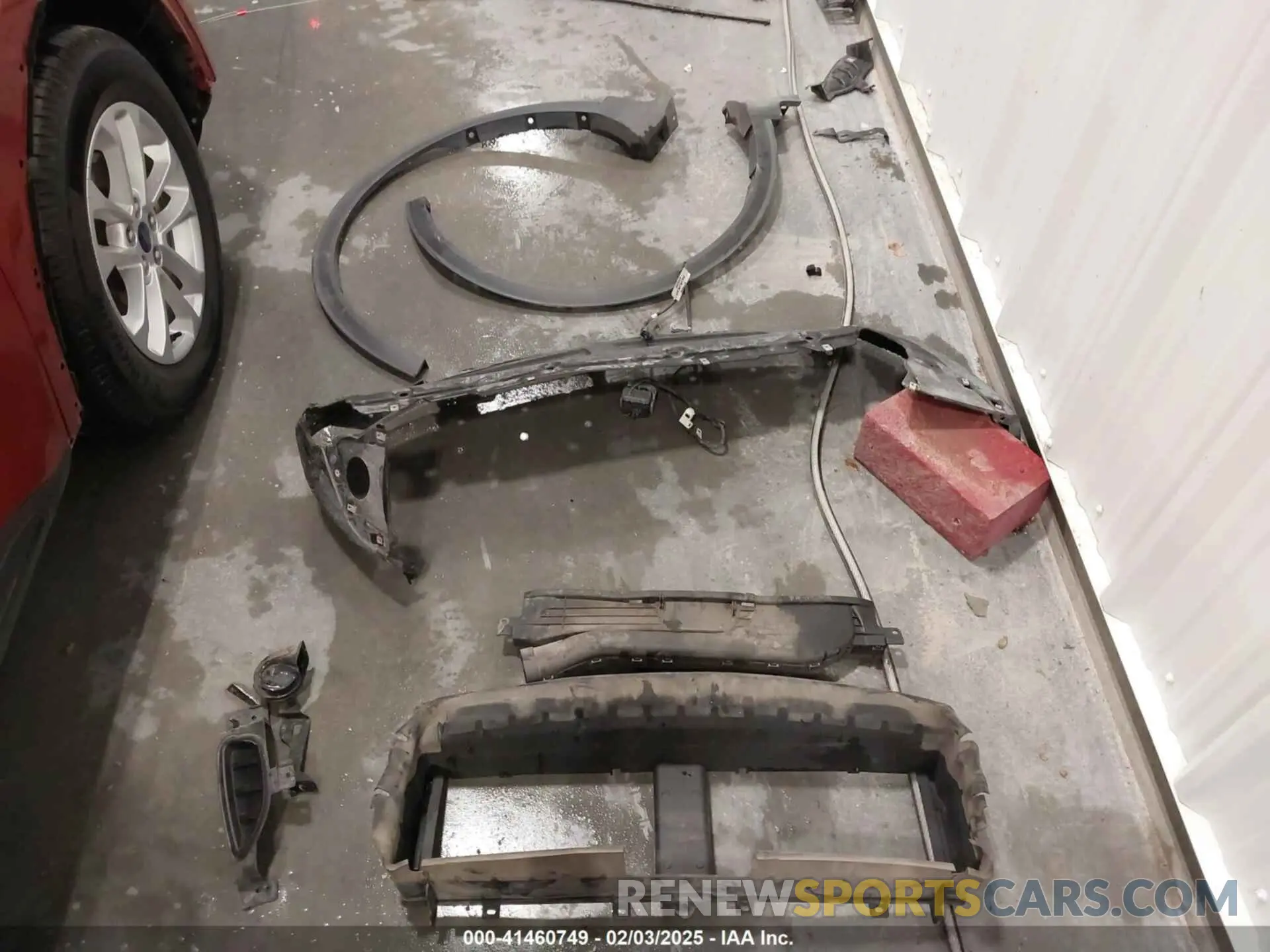 19 Photograph of a damaged car 1FMCU0G65LUA76737 FORD ESCAPE 2020