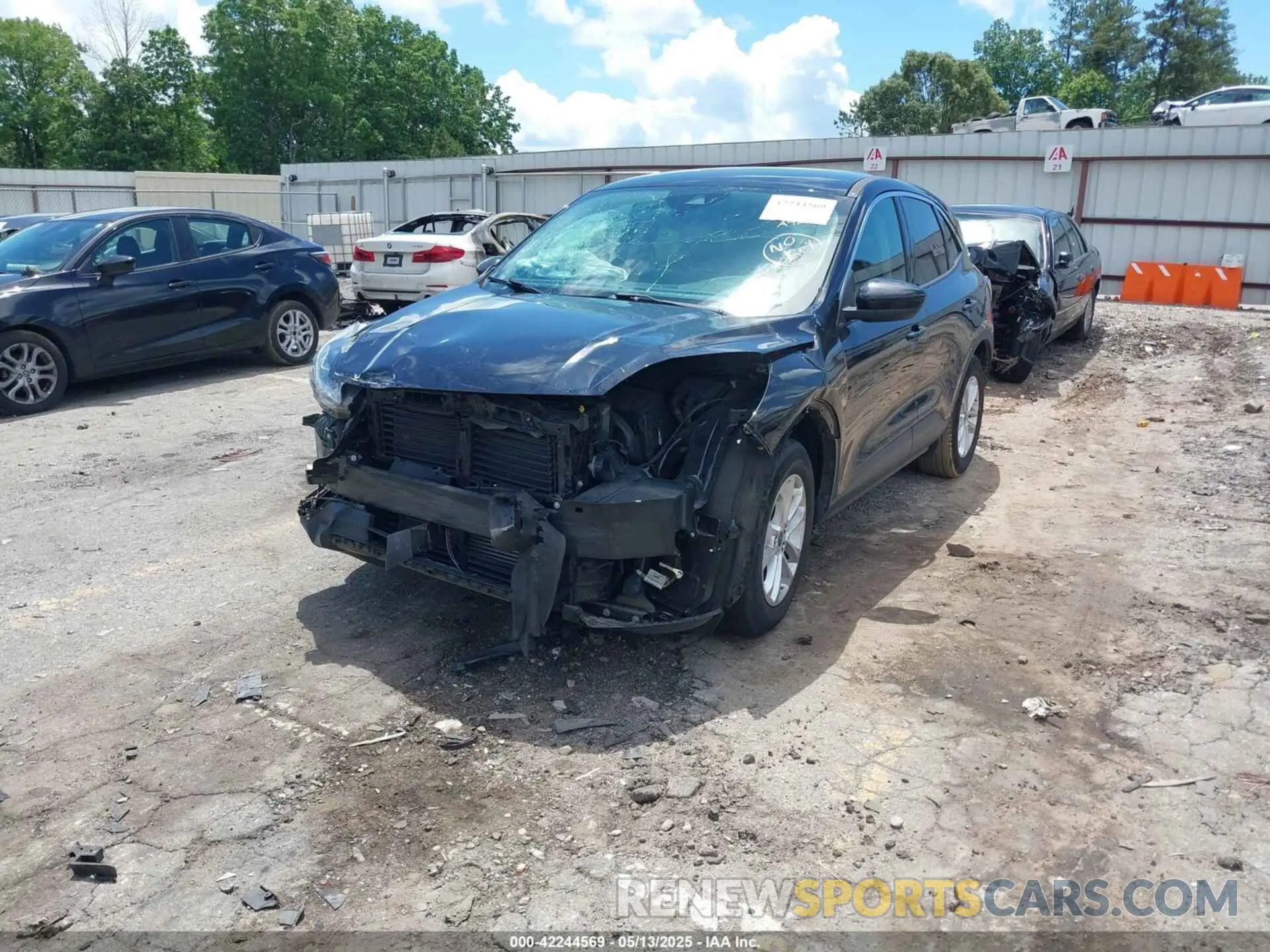 2 Photograph of a damaged car 1FMCU0G65LUA92260 FORD ESCAPE 2020
