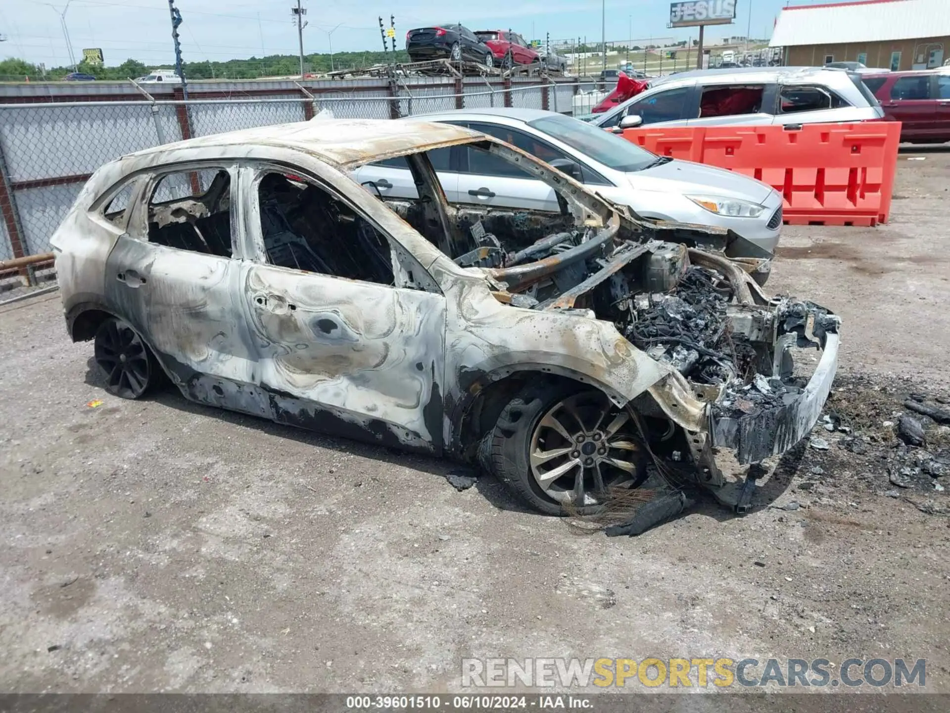 1 Photograph of a damaged car 1FMCU0G65LUB03144 FORD ESCAPE 2020