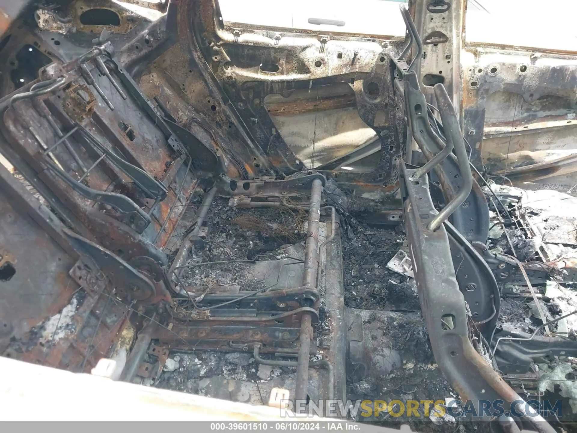 8 Photograph of a damaged car 1FMCU0G65LUB03144 FORD ESCAPE 2020