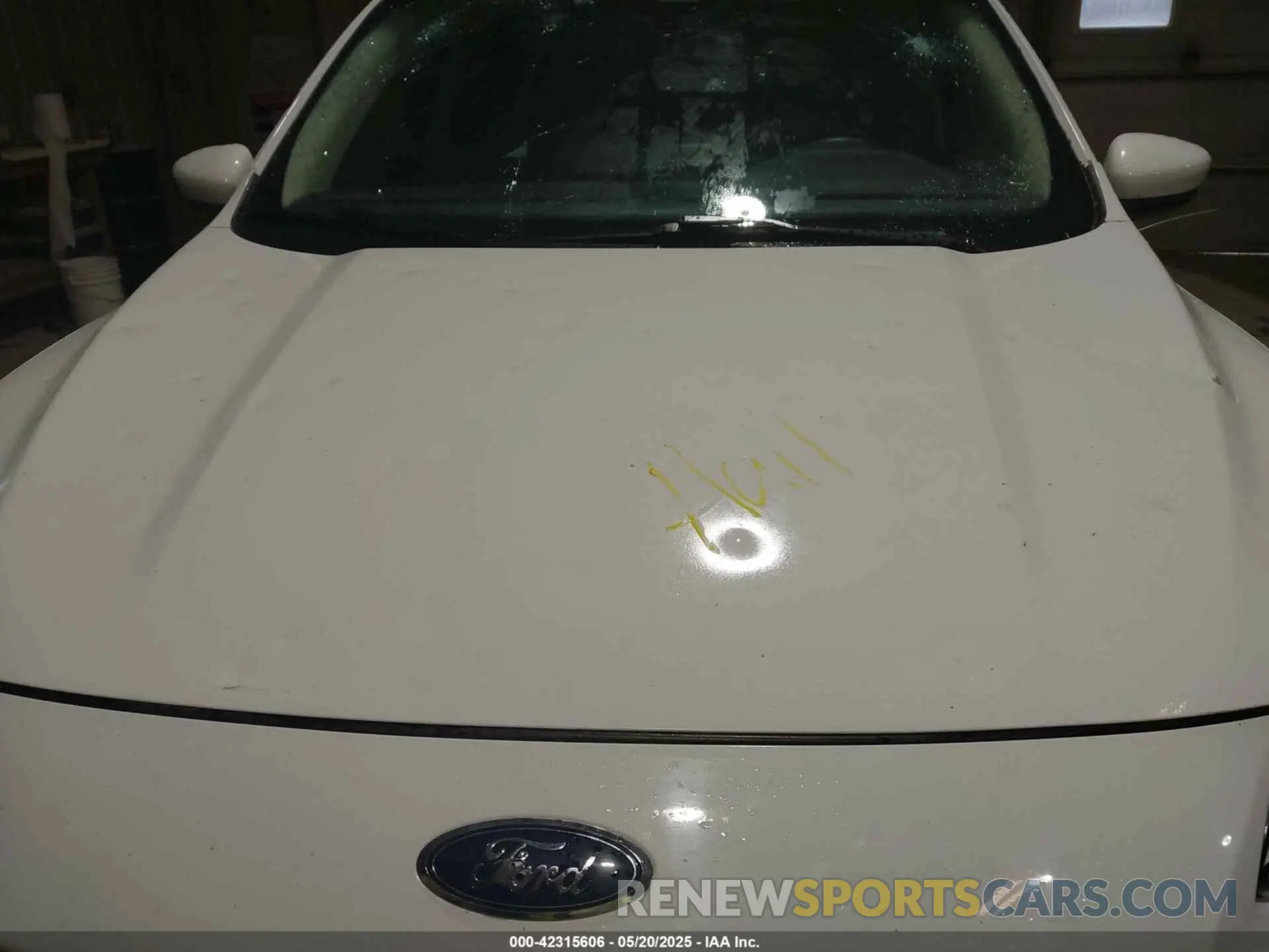 6 Photograph of a damaged car 1FMCU0G65LUB13267 FORD ESCAPE 2020