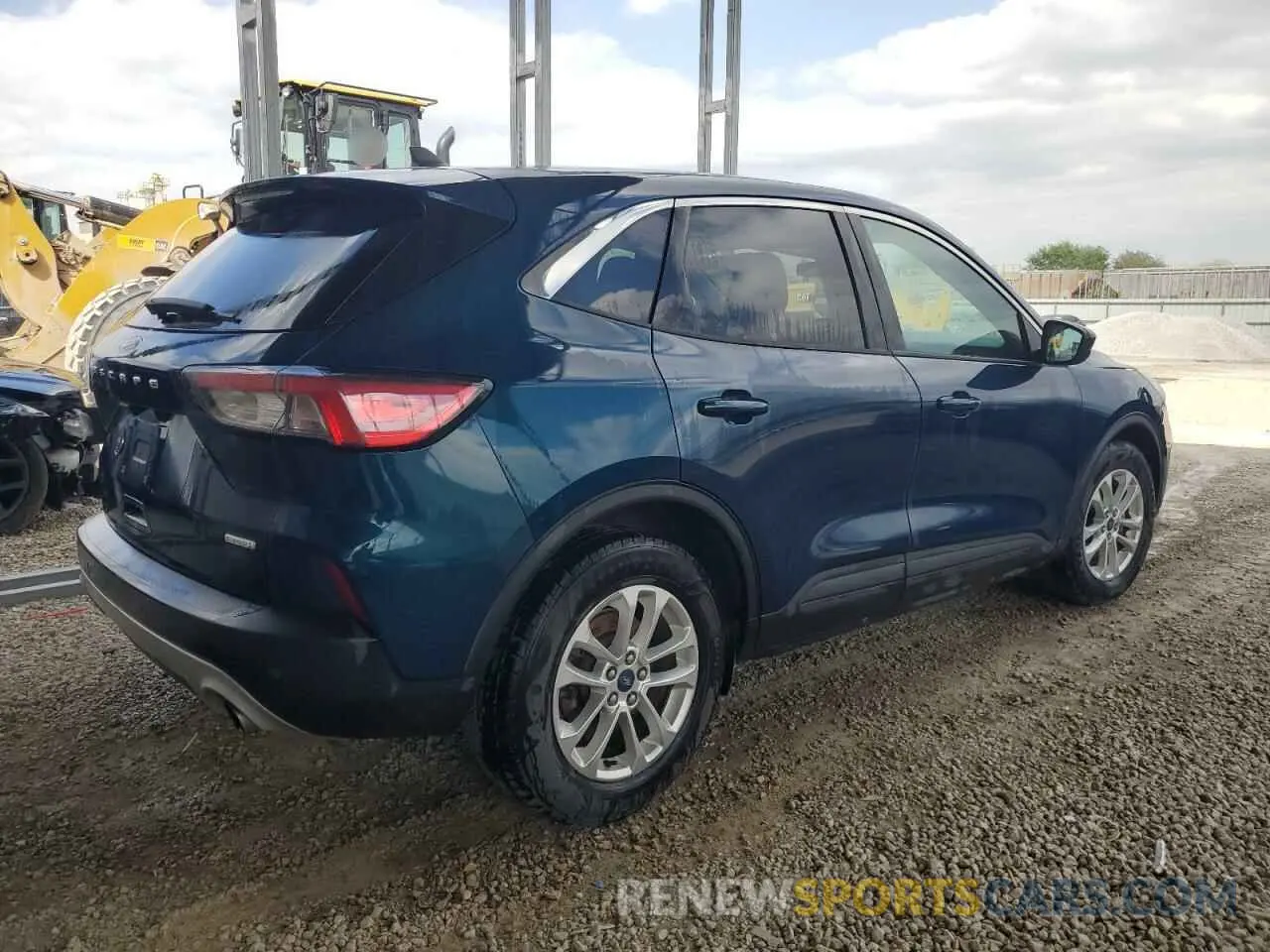 3 Photograph of a damaged car 1FMCU0G65LUB84016 FORD ESCAPE 2020