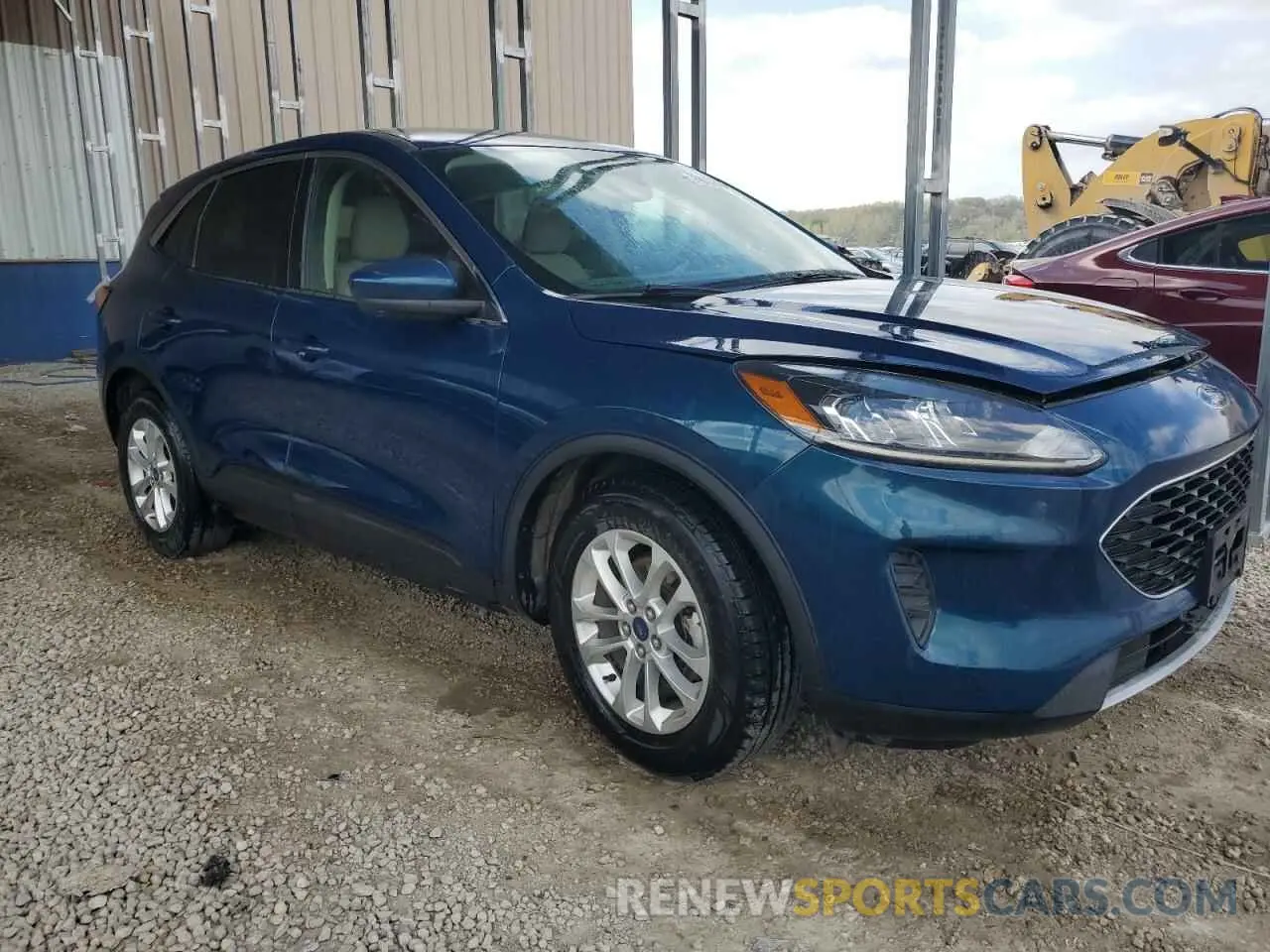 4 Photograph of a damaged car 1FMCU0G65LUB84016 FORD ESCAPE 2020