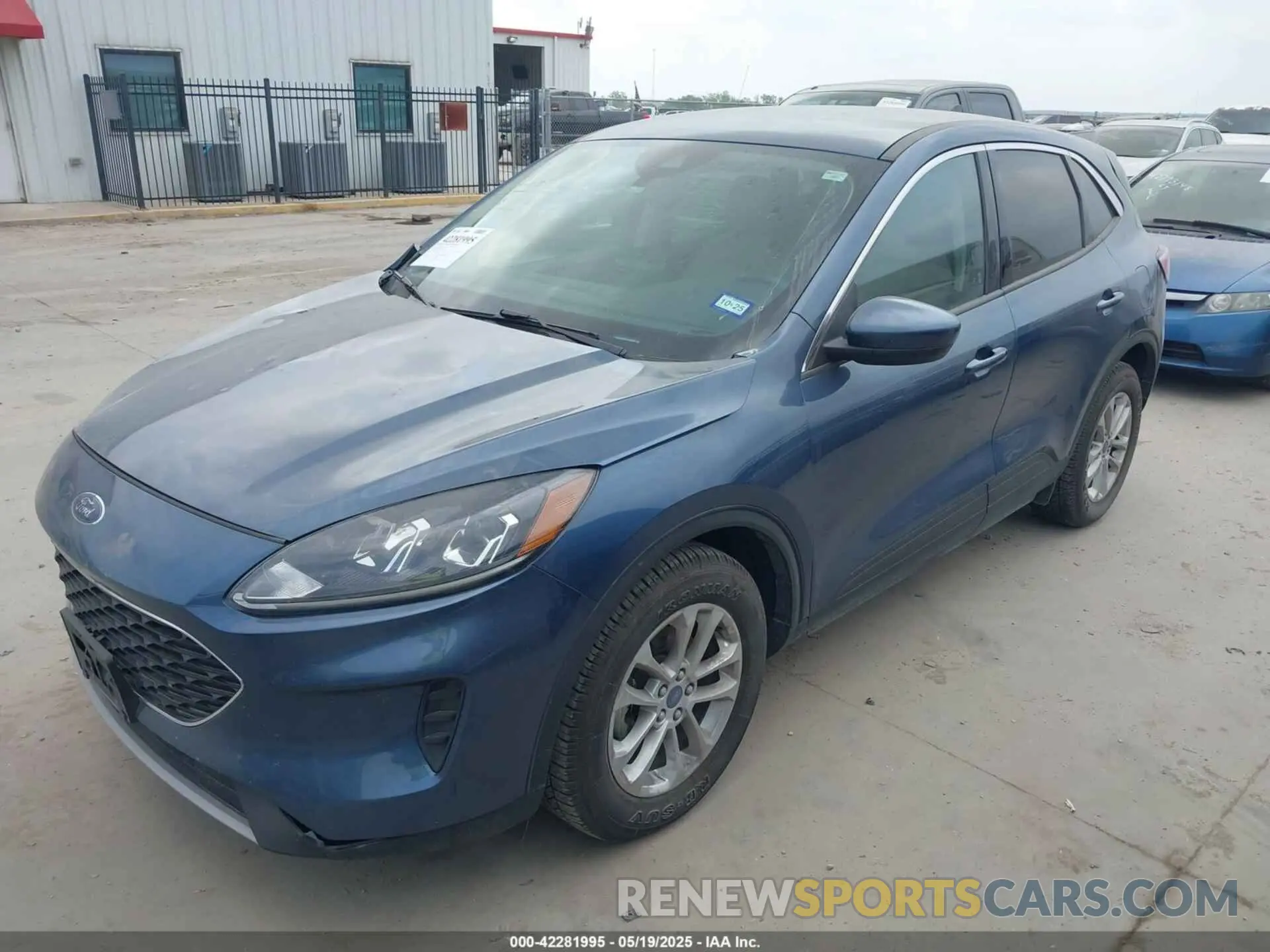 2 Photograph of a damaged car 1FMCU0G65LUC00263 FORD ESCAPE 2020