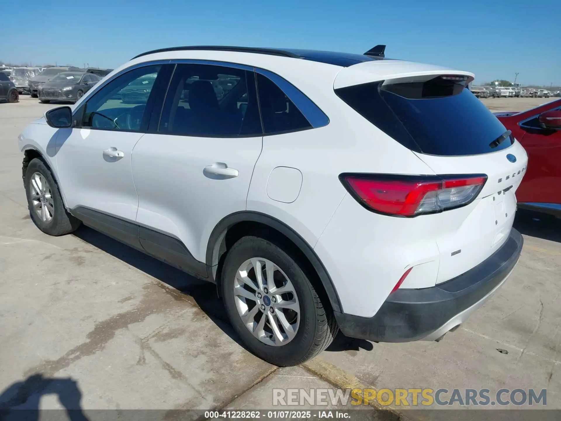 3 Photograph of a damaged car 1FMCU0G66LUA31581 FORD ESCAPE 2020