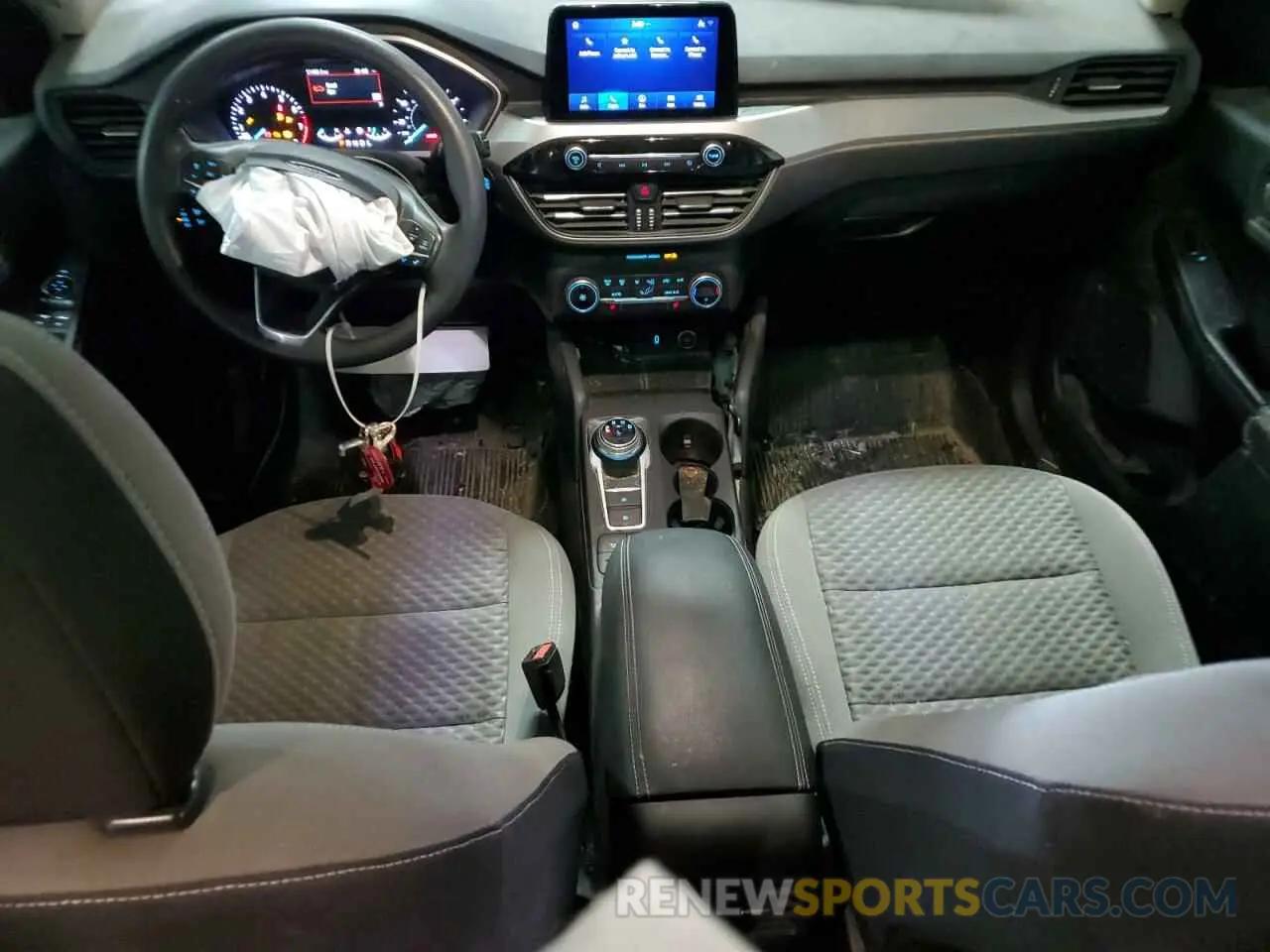 8 Photograph of a damaged car 1FMCU0G66LUA33010 FORD ESCAPE 2020