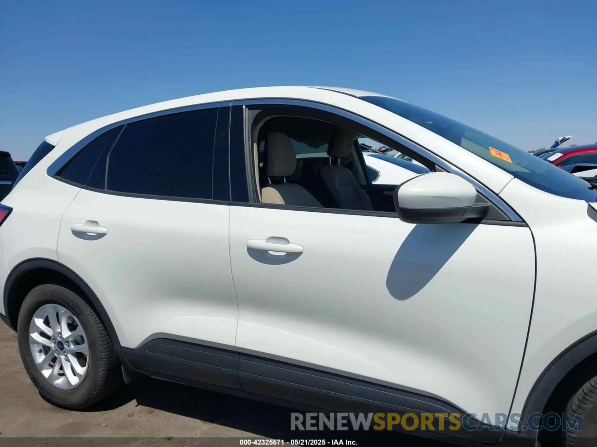 12 Photograph of a damaged car 1FMCU0G66LUA35694 FORD ESCAPE 2020