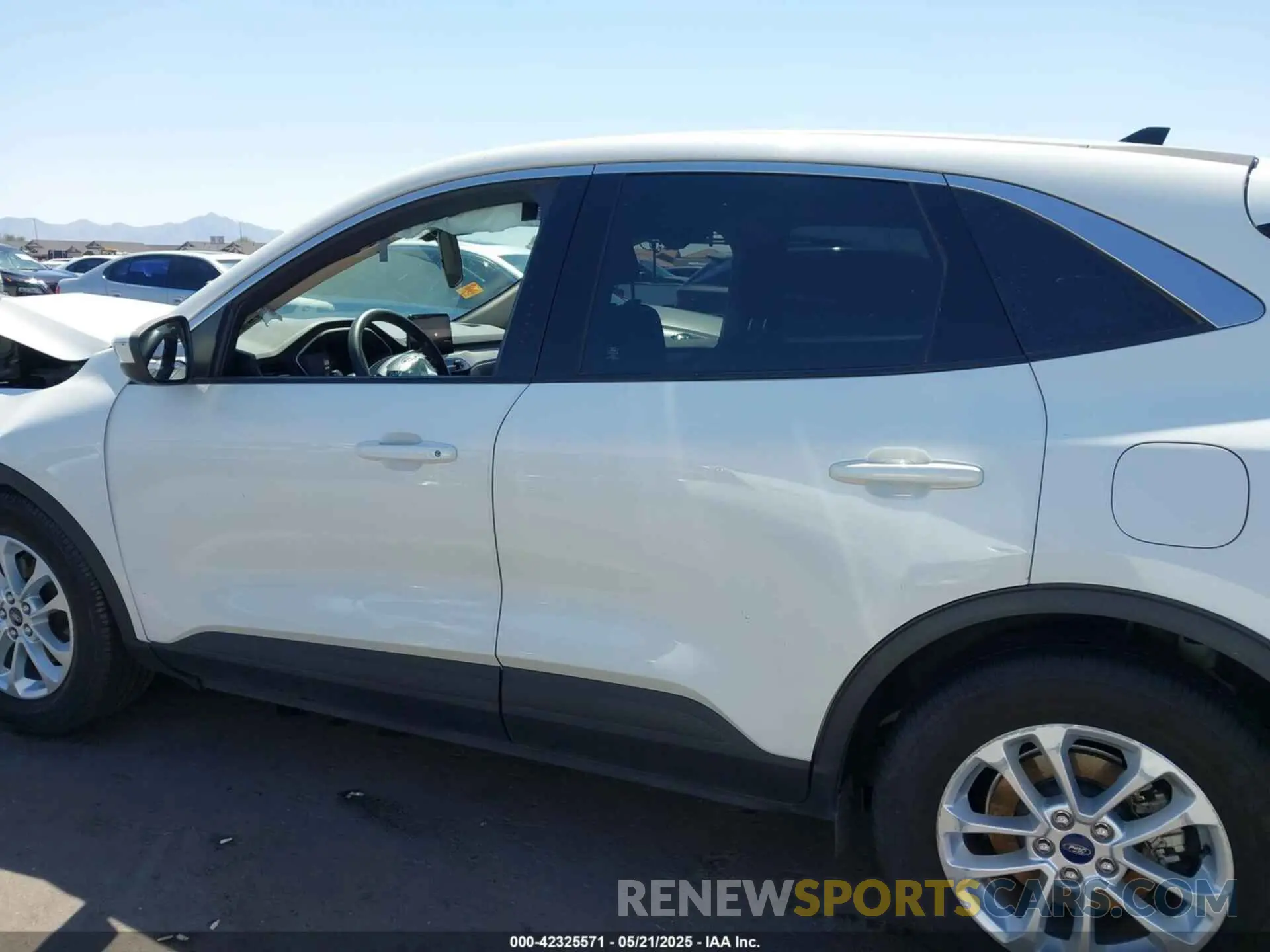 13 Photograph of a damaged car 1FMCU0G66LUA35694 FORD ESCAPE 2020