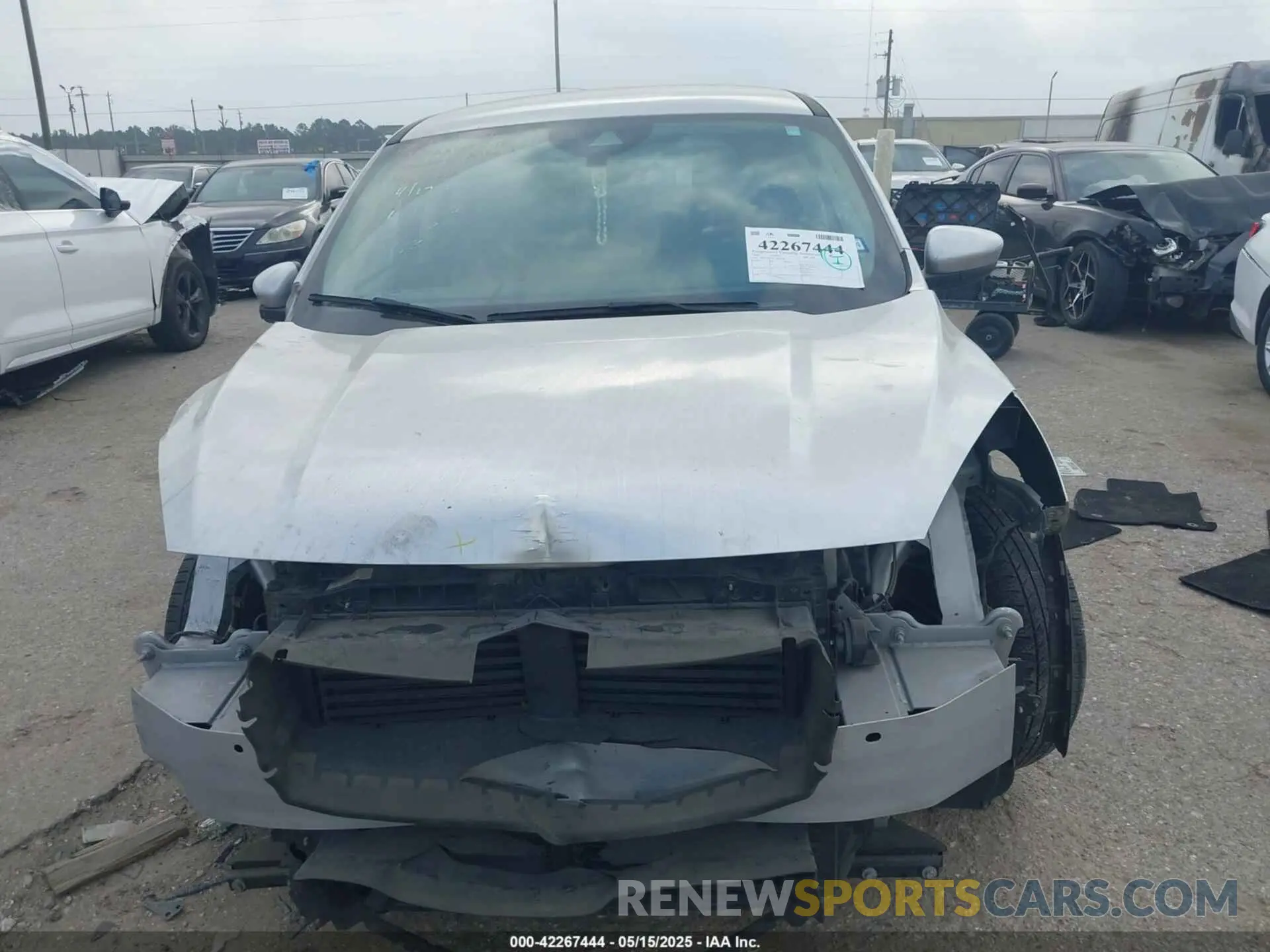 12 Photograph of a damaged car 1FMCU0G66LUB01838 FORD ESCAPE 2020