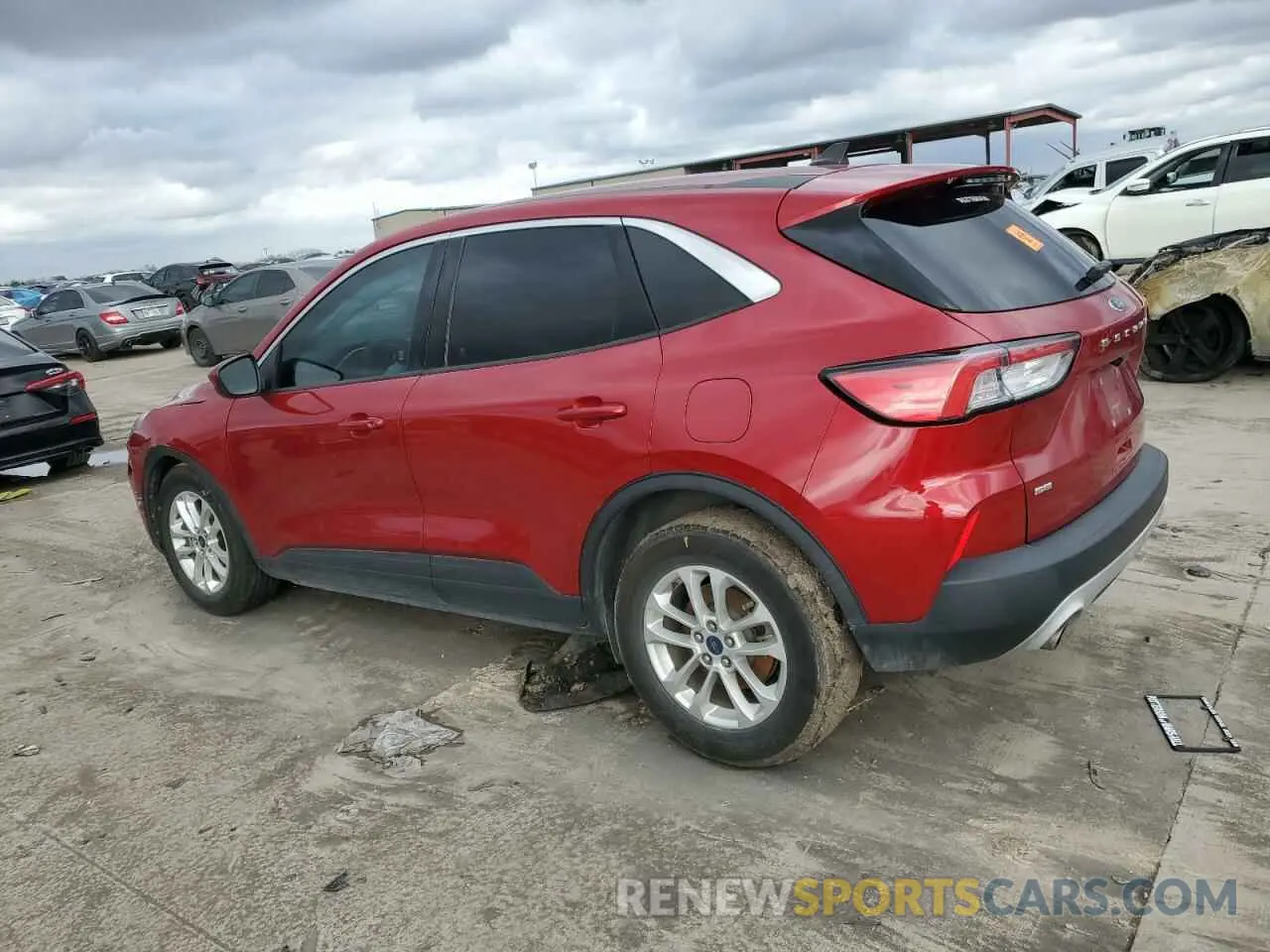 2 Photograph of a damaged car 1FMCU0G66LUB30482 FORD ESCAPE 2020