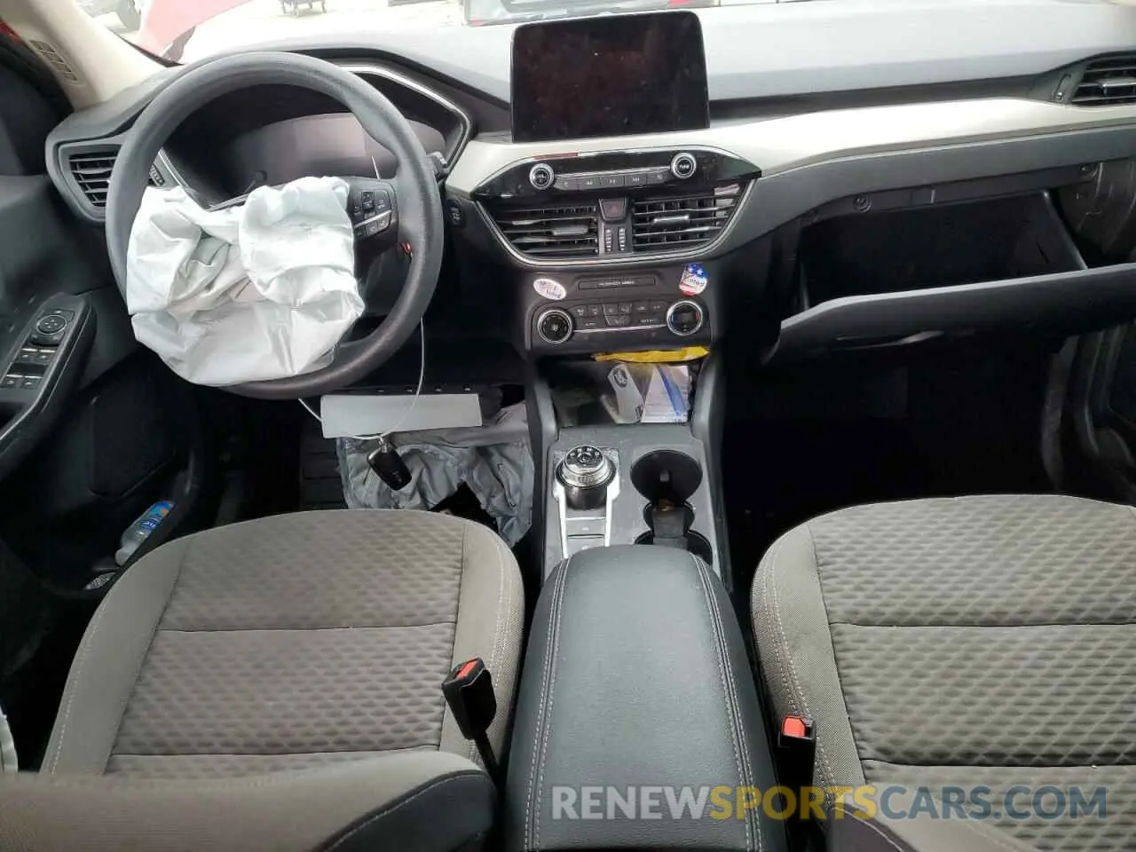 8 Photograph of a damaged car 1FMCU0G66LUB30482 FORD ESCAPE 2020