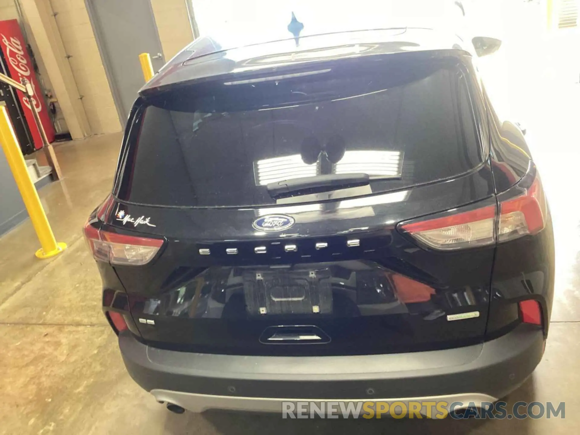 15 Photograph of a damaged car 1FMCU0G66LUB80900 FORD ESCAPE 2020