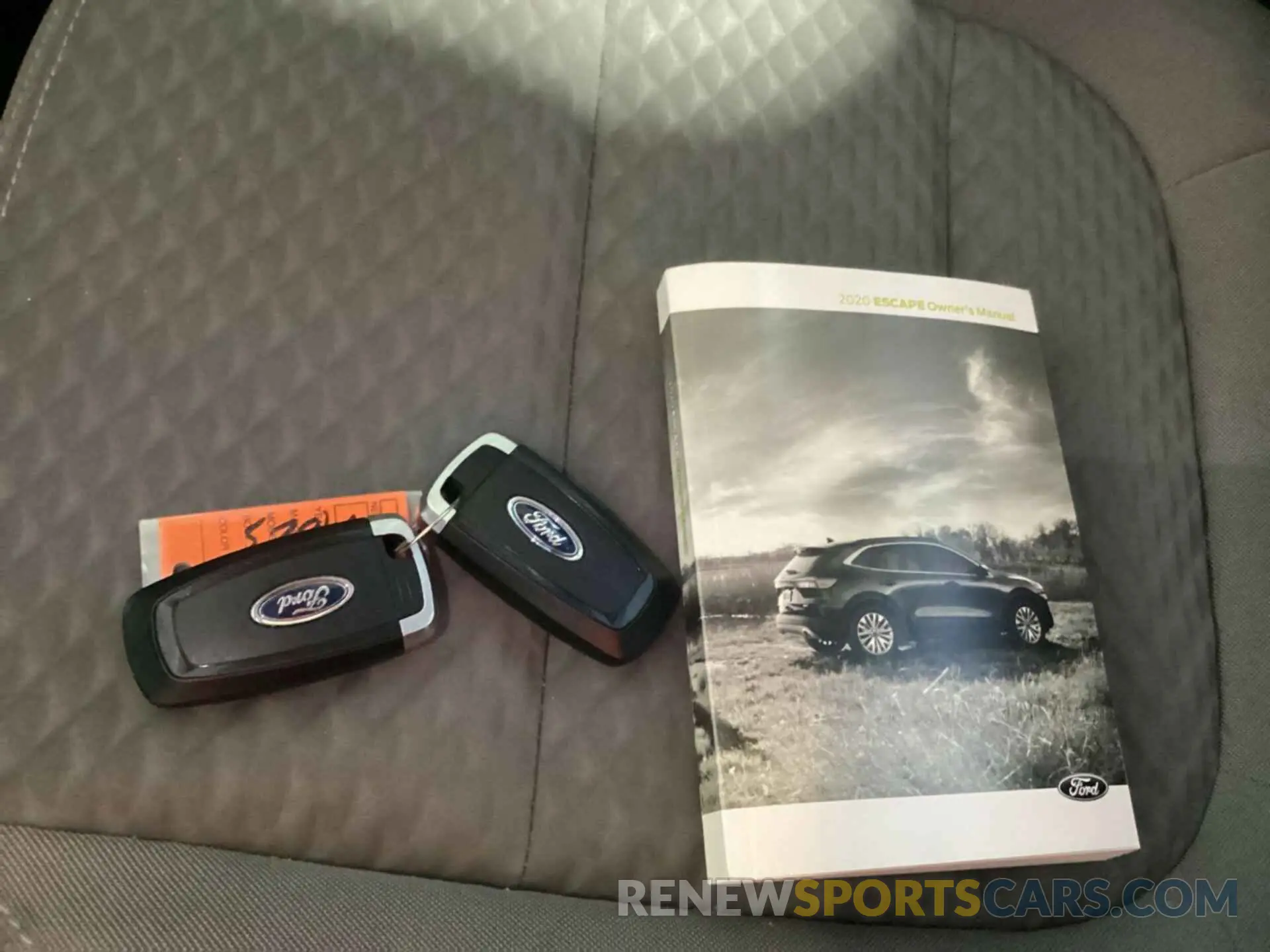 7 Photograph of a damaged car 1FMCU0G66LUB80900 FORD ESCAPE 2020