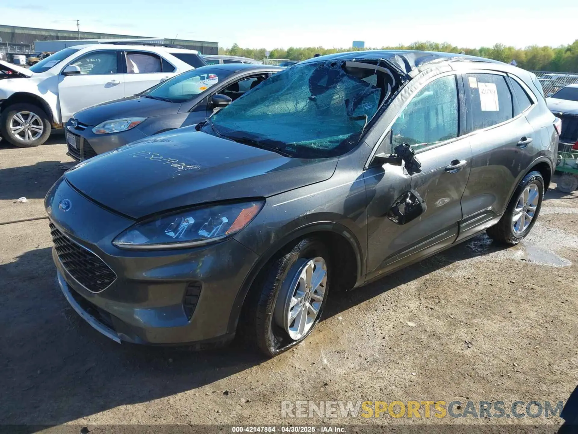2 Photograph of a damaged car 1FMCU0G66LUC07481 FORD ESCAPE 2020