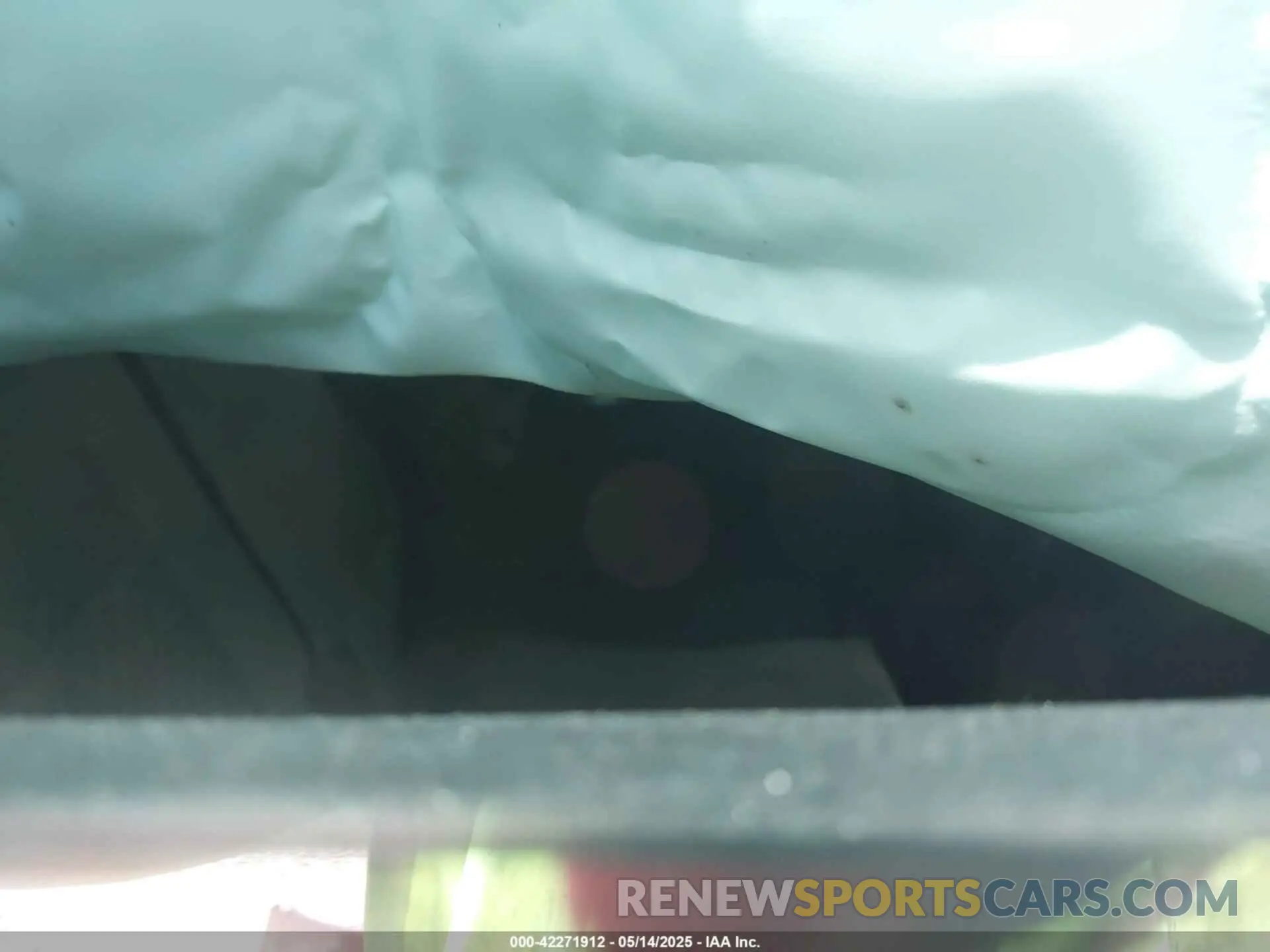 8 Photograph of a damaged car 1FMCU0G66LUC23096 FORD ESCAPE 2020
