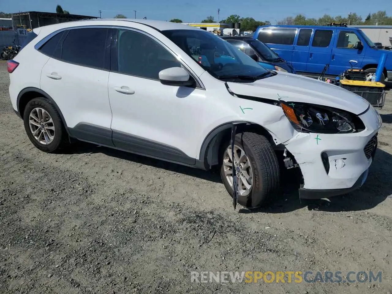 4 Photograph of a damaged car 1FMCU0G67LUA57168 FORD ESCAPE 2020