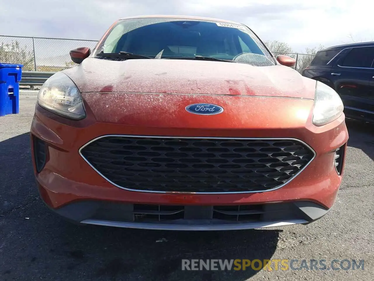 5 Photograph of a damaged car 1FMCU0G67LUA78540 FORD ESCAPE 2020
