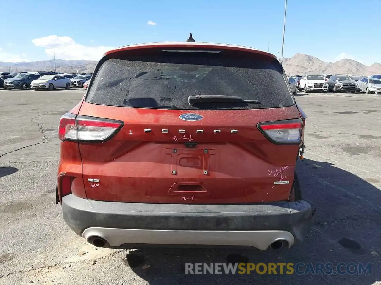 6 Photograph of a damaged car 1FMCU0G67LUA78540 FORD ESCAPE 2020