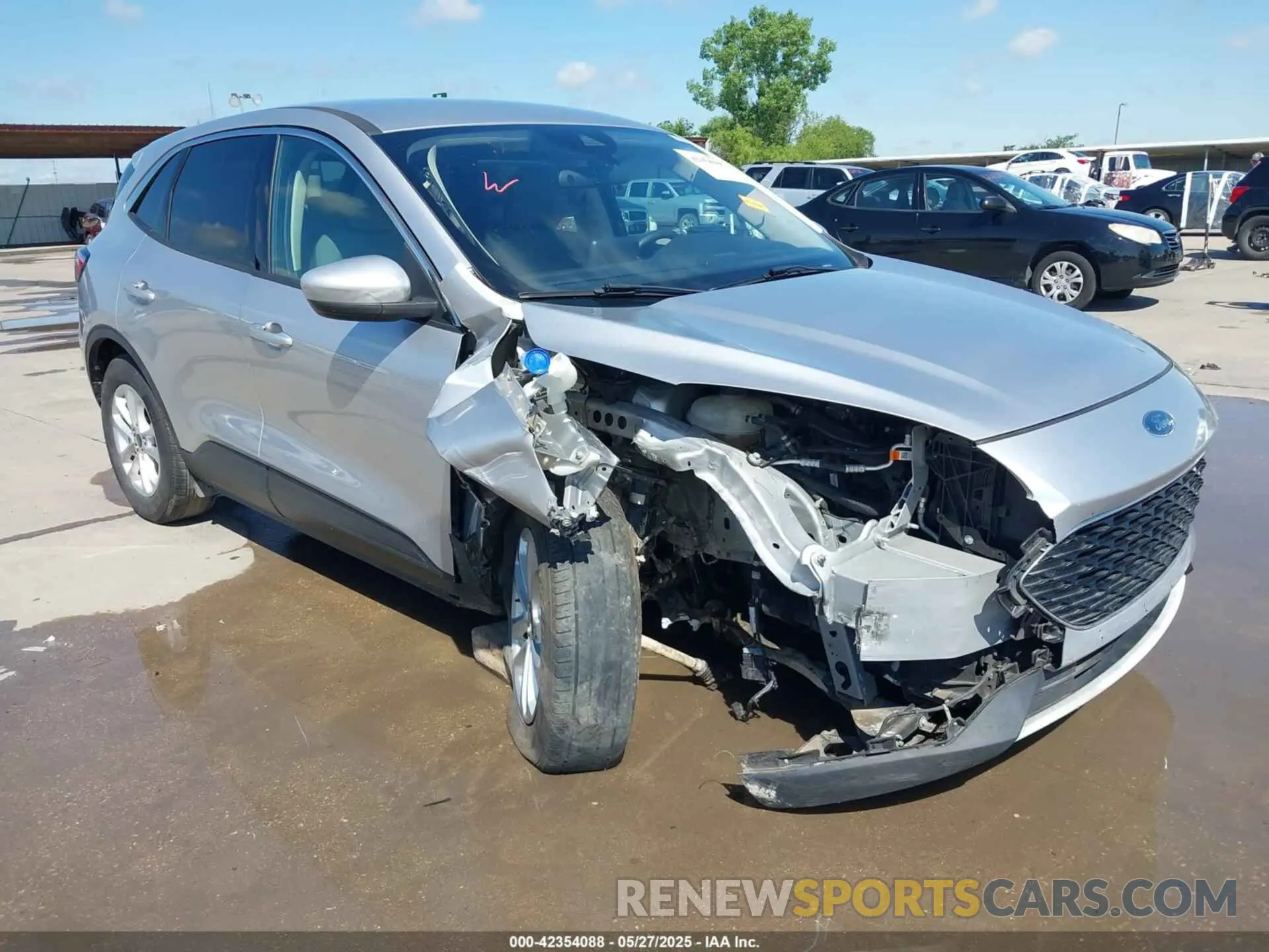 1 Photograph of a damaged car 1FMCU0G67LUA92888 FORD ESCAPE 2020
