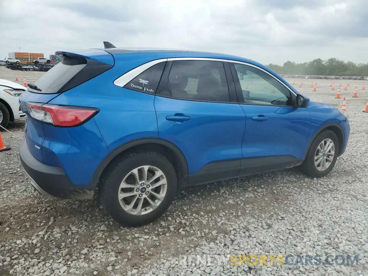 3 Photograph of a damaged car 1FMCU0G67LUA98433 FORD ESCAPE 2020