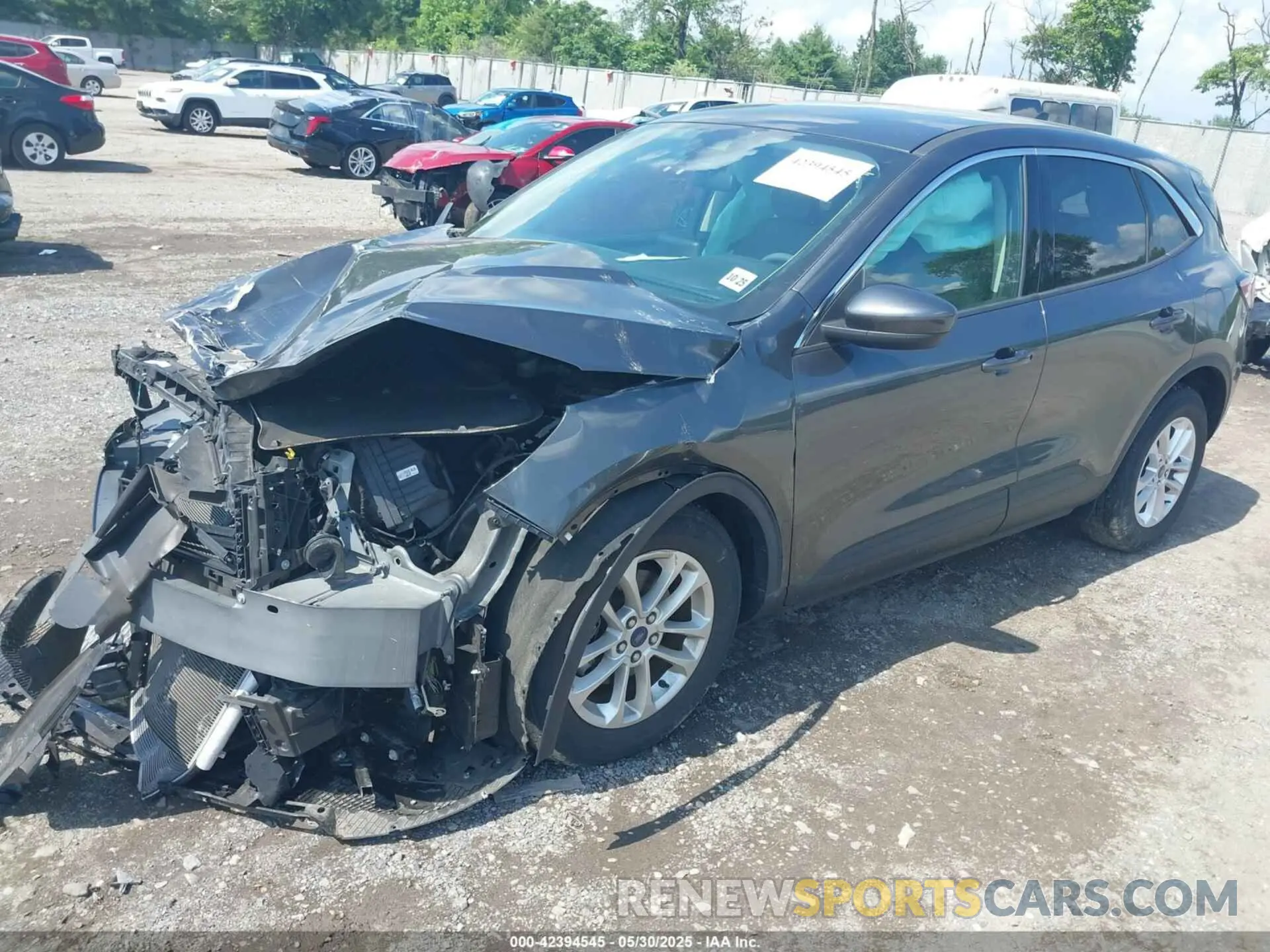 2 Photograph of a damaged car 1FMCU0G67LUB89685 FORD ESCAPE 2020