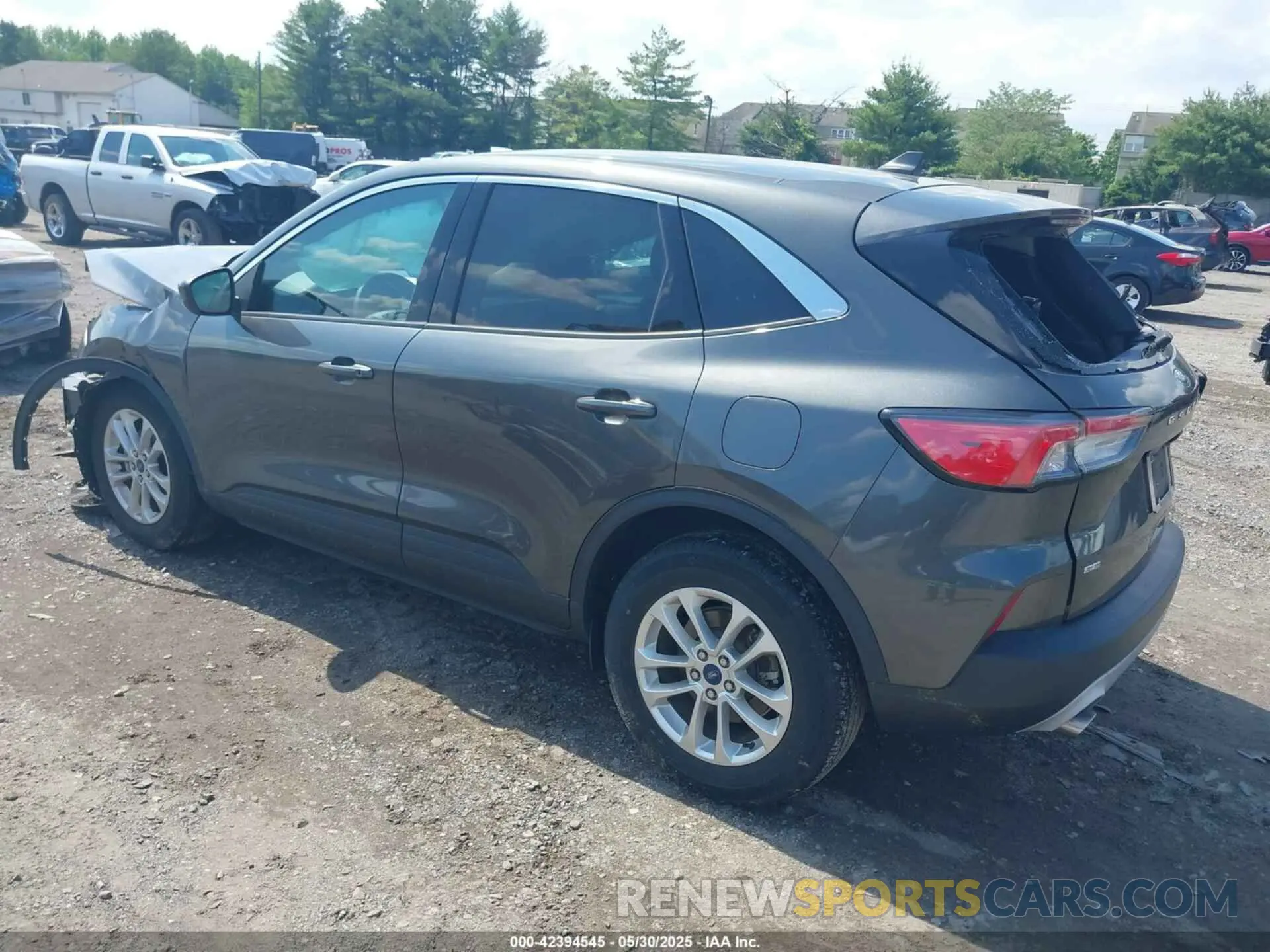 3 Photograph of a damaged car 1FMCU0G67LUB89685 FORD ESCAPE 2020