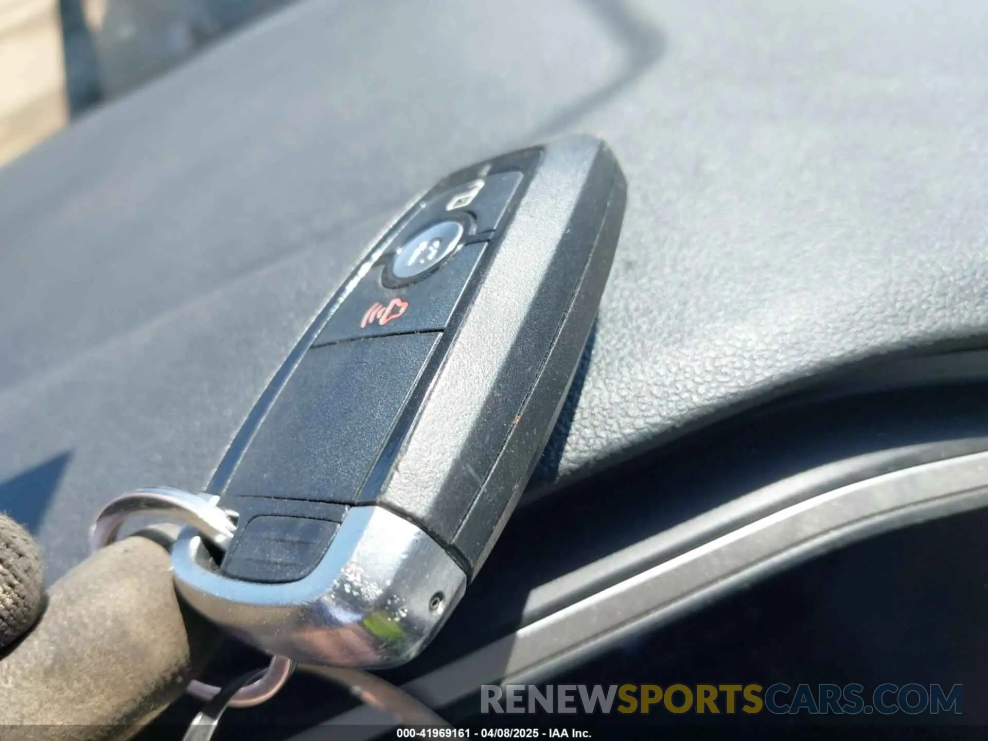 11 Photograph of a damaged car 1FMCU0G67LUB91761 FORD ESCAPE 2020