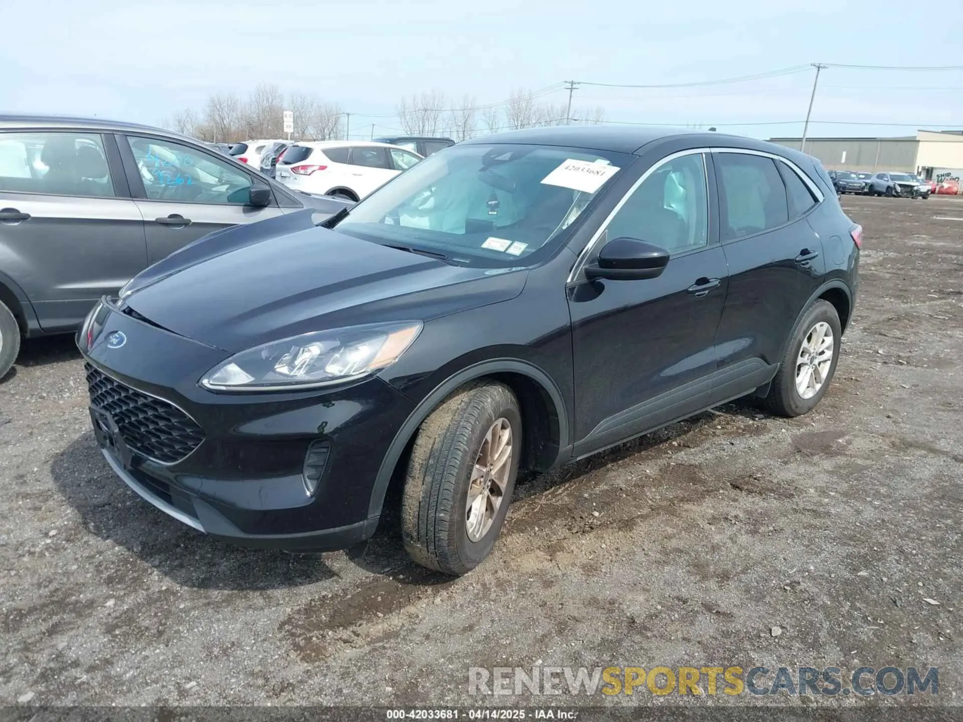 2 Photograph of a damaged car 1FMCU0G67LUB94143 FORD ESCAPE 2020