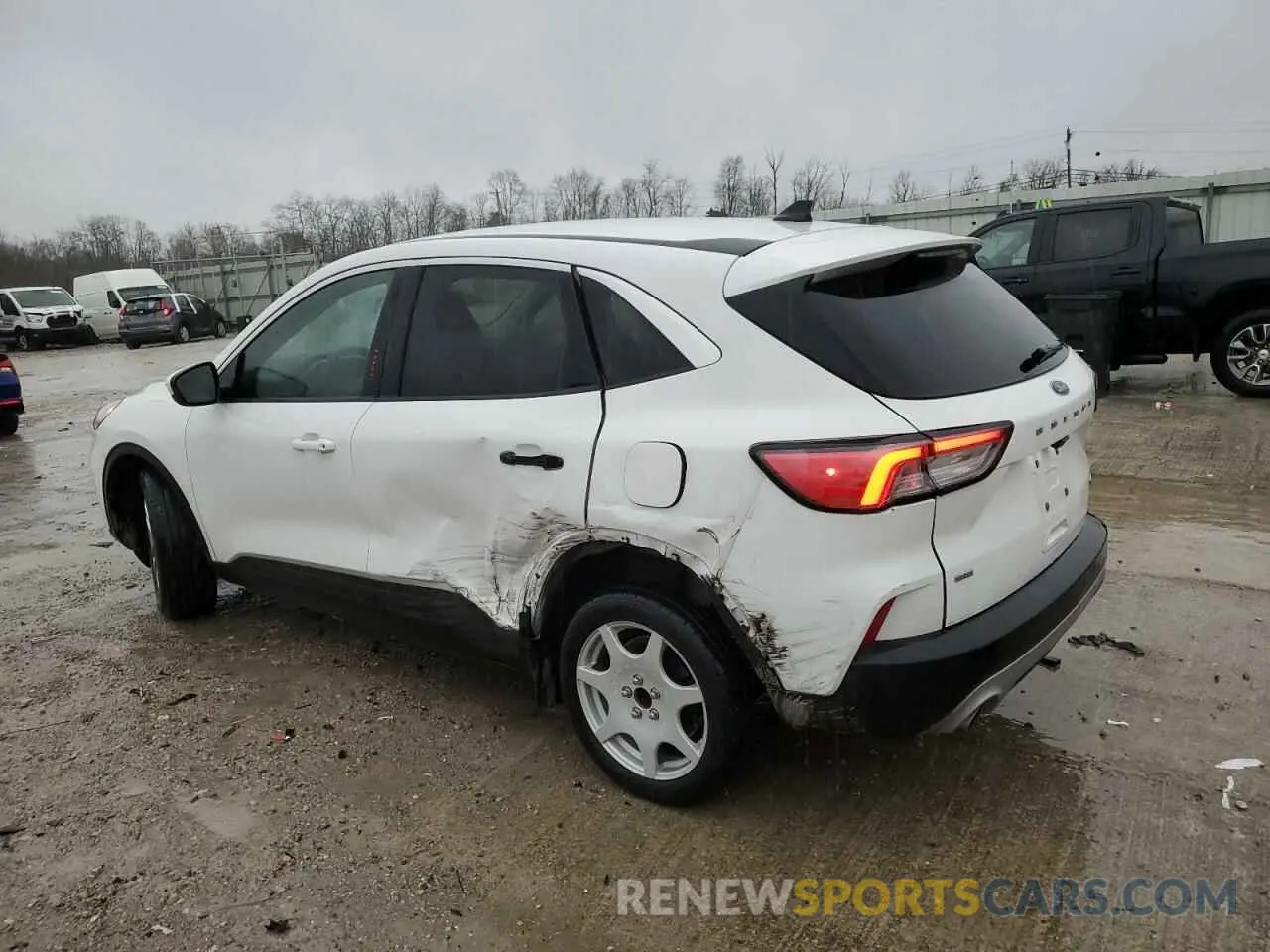 2 Photograph of a damaged car 1FMCU0G67LUB98614 FORD ESCAPE 2020