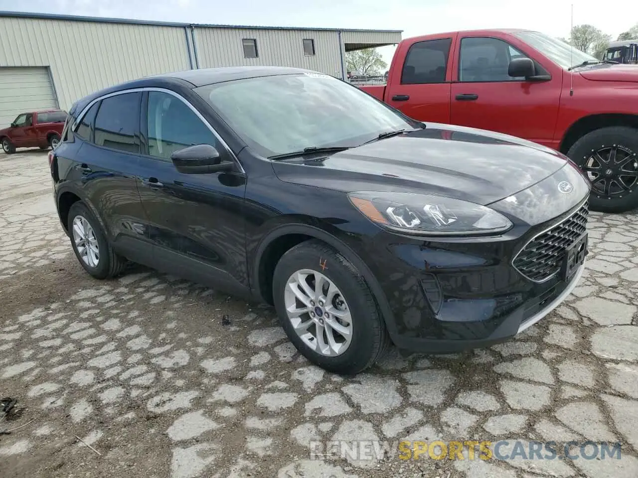 4 Photograph of a damaged car 1FMCU0G67LUC31708 FORD ESCAPE 2020
