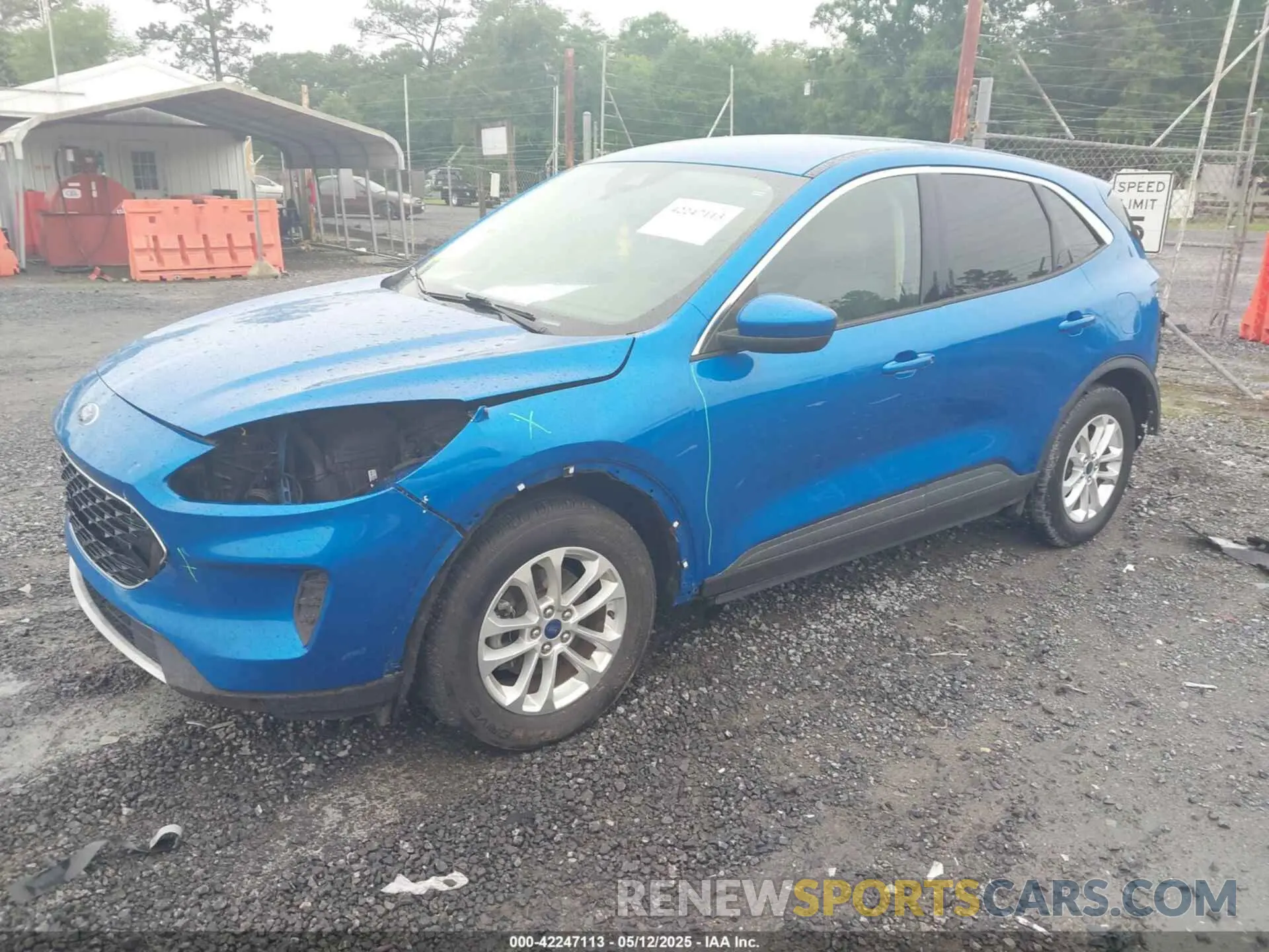 2 Photograph of a damaged car 1FMCU0G67LUC37461 FORD ESCAPE 2020