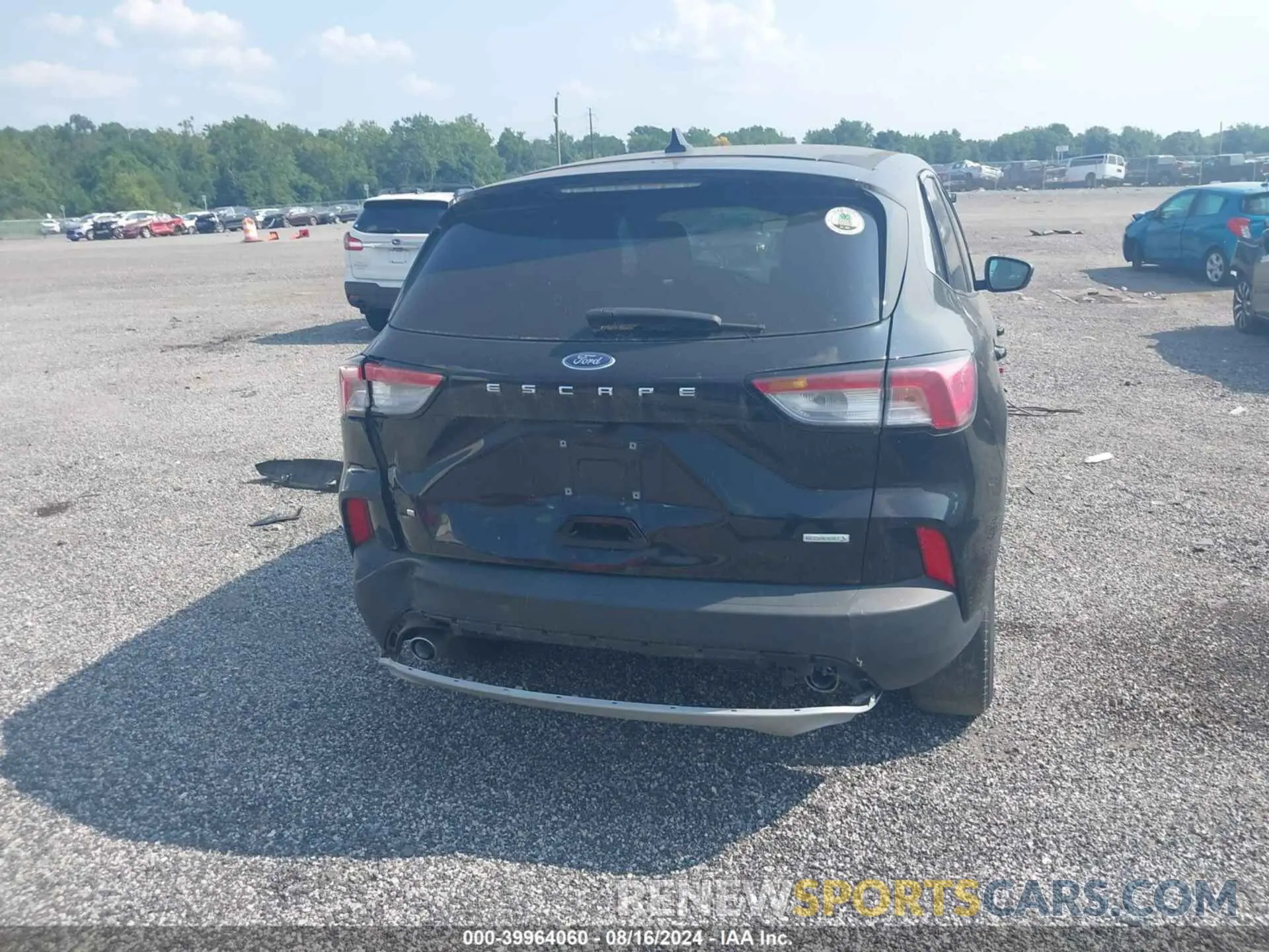 15 Photograph of a damaged car 1FMCU0G68LUA25412 FORD ESCAPE 2020
