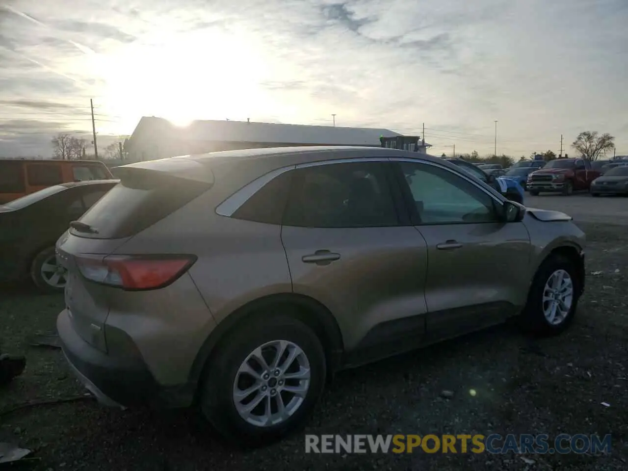 3 Photograph of a damaged car 1FMCU0G68LUA26849 FORD ESCAPE 2020