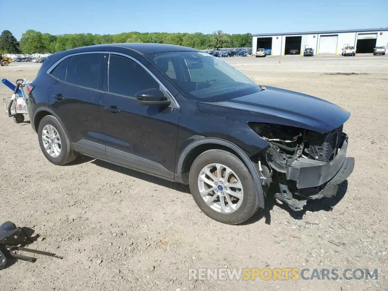 4 Photograph of a damaged car 1FMCU0G68LUA37706 FORD ESCAPE 2020