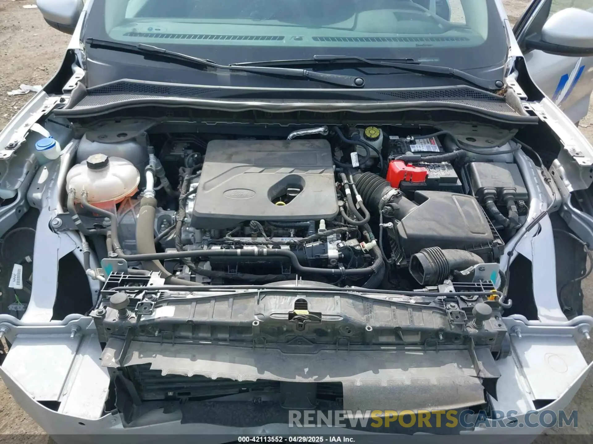 10 Photograph of a damaged car 1FMCU0G68LUA82385 FORD ESCAPE 2020