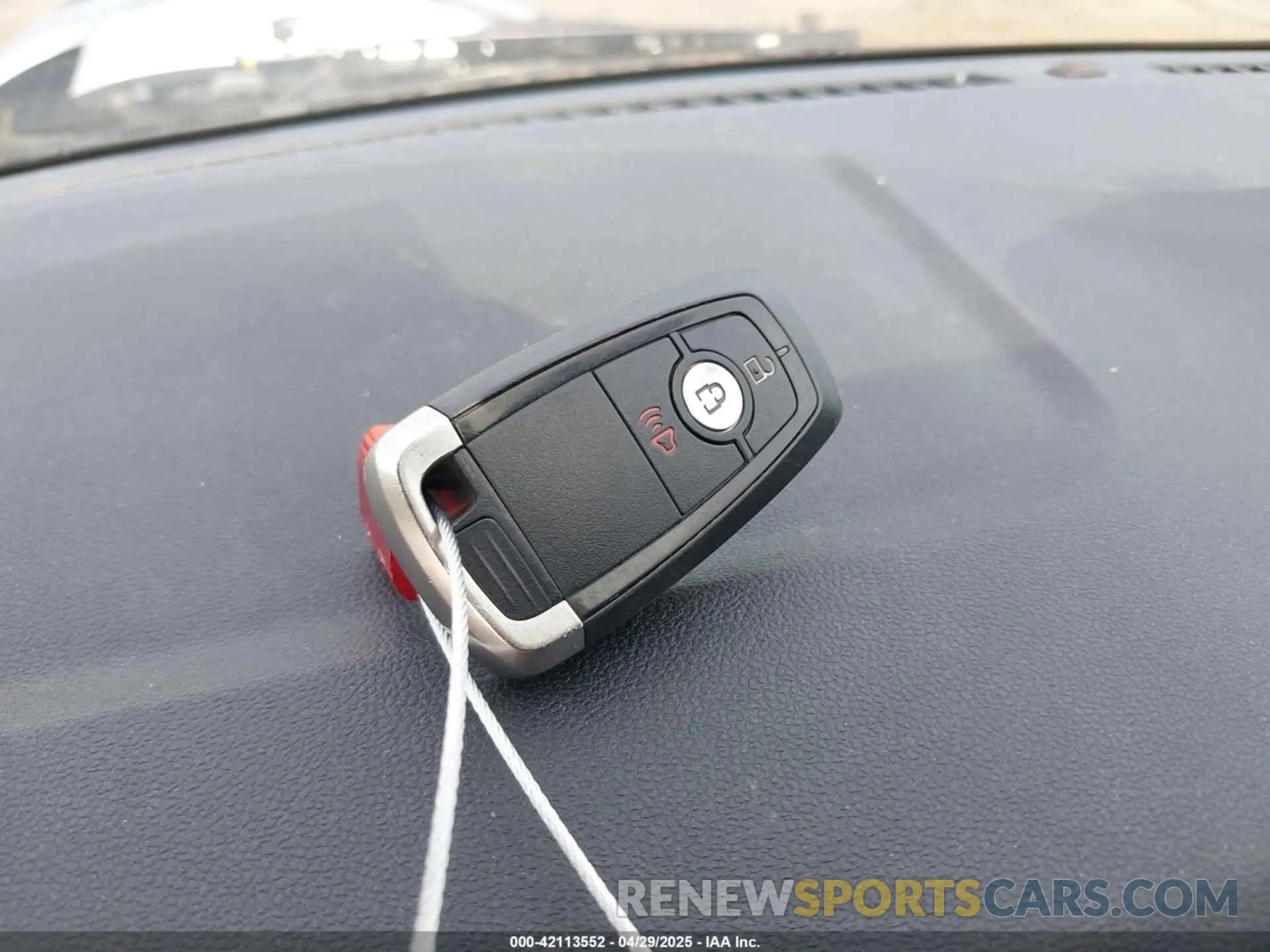 11 Photograph of a damaged car 1FMCU0G68LUA82385 FORD ESCAPE 2020