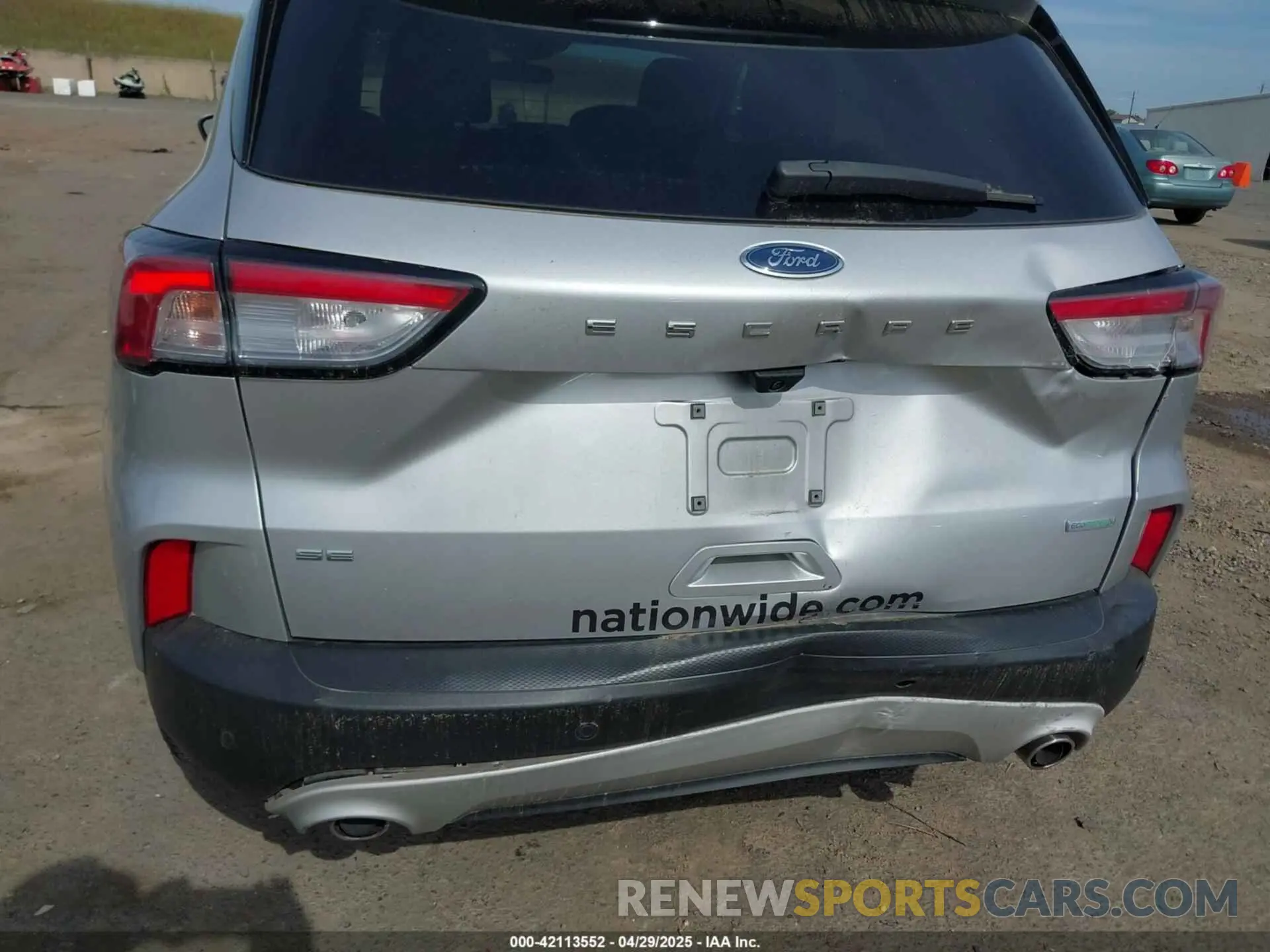 6 Photograph of a damaged car 1FMCU0G68LUA82385 FORD ESCAPE 2020