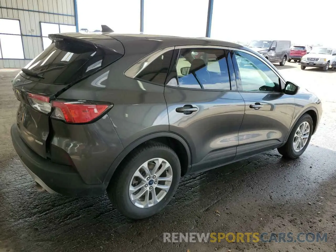 3 Photograph of a damaged car 1FMCU0G68LUB43542 FORD ESCAPE 2020