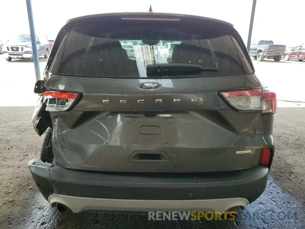 6 Photograph of a damaged car 1FMCU0G68LUB43542 FORD ESCAPE 2020