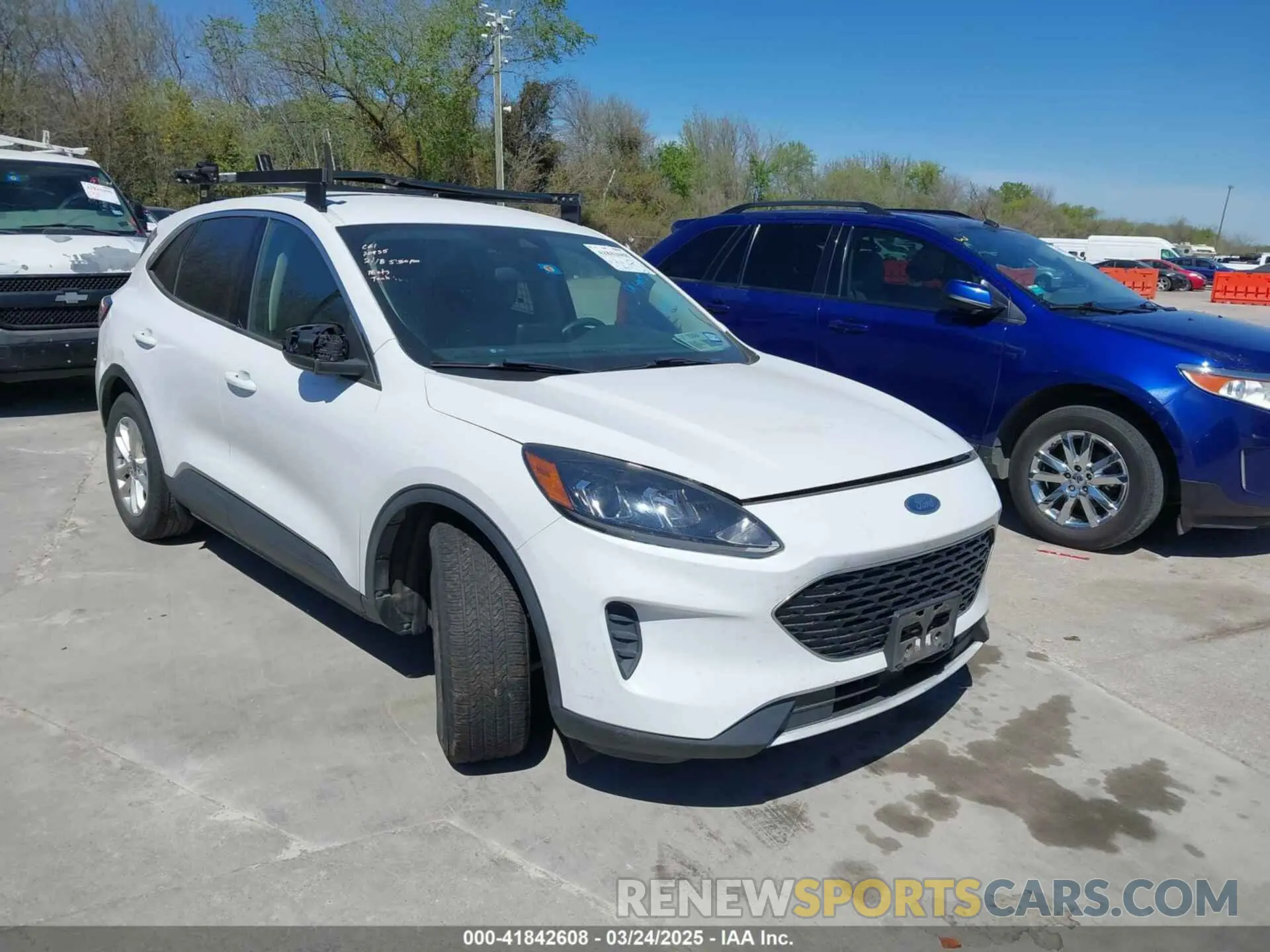 1 Photograph of a damaged car 1FMCU0G68LUB44688 FORD ESCAPE 2020